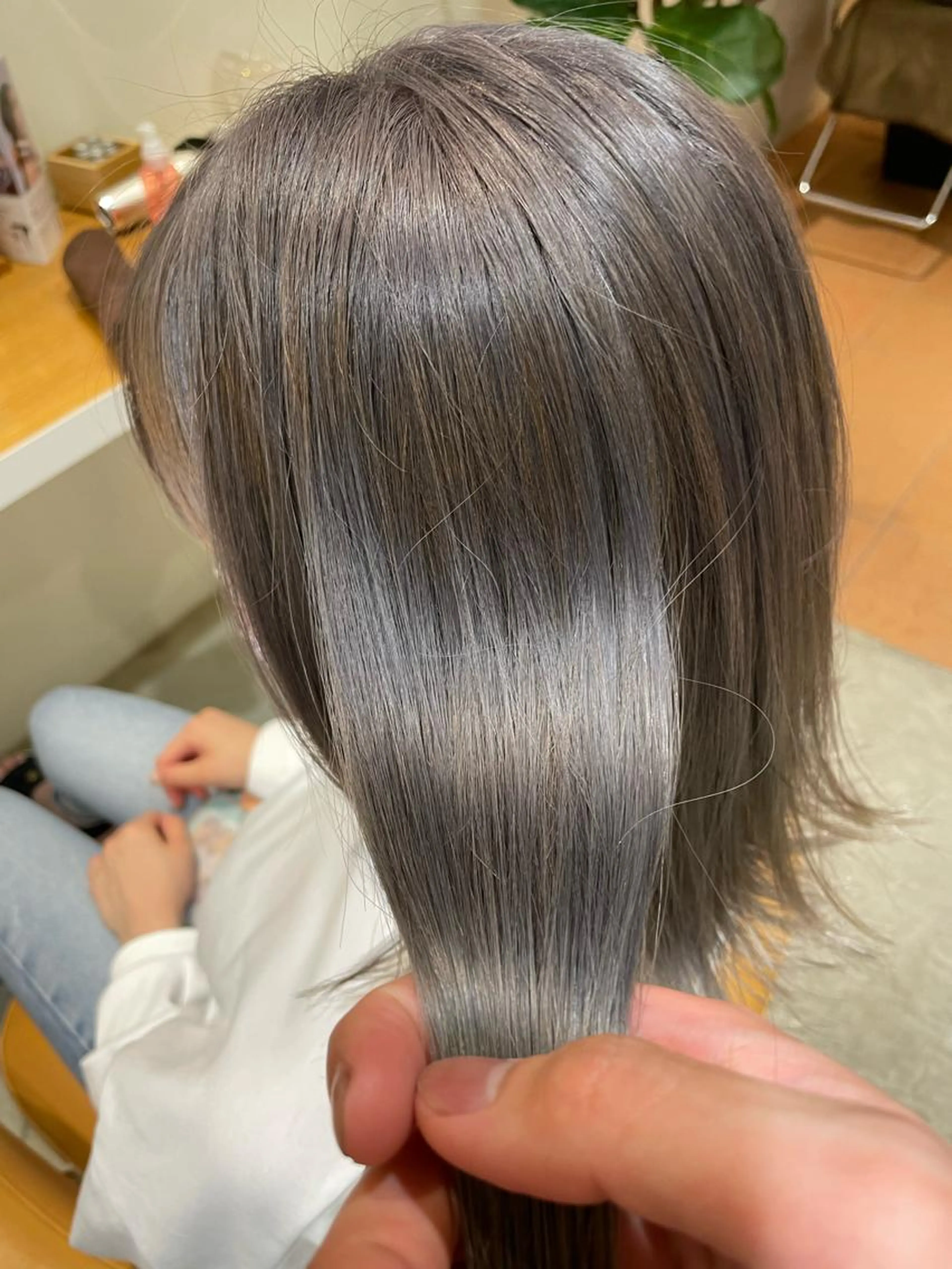 【平日学生様限定】カット✂️¥3950カラー、トリートメント50%OFFでご案内しております※ブリーチは半額対象外🙌の写真