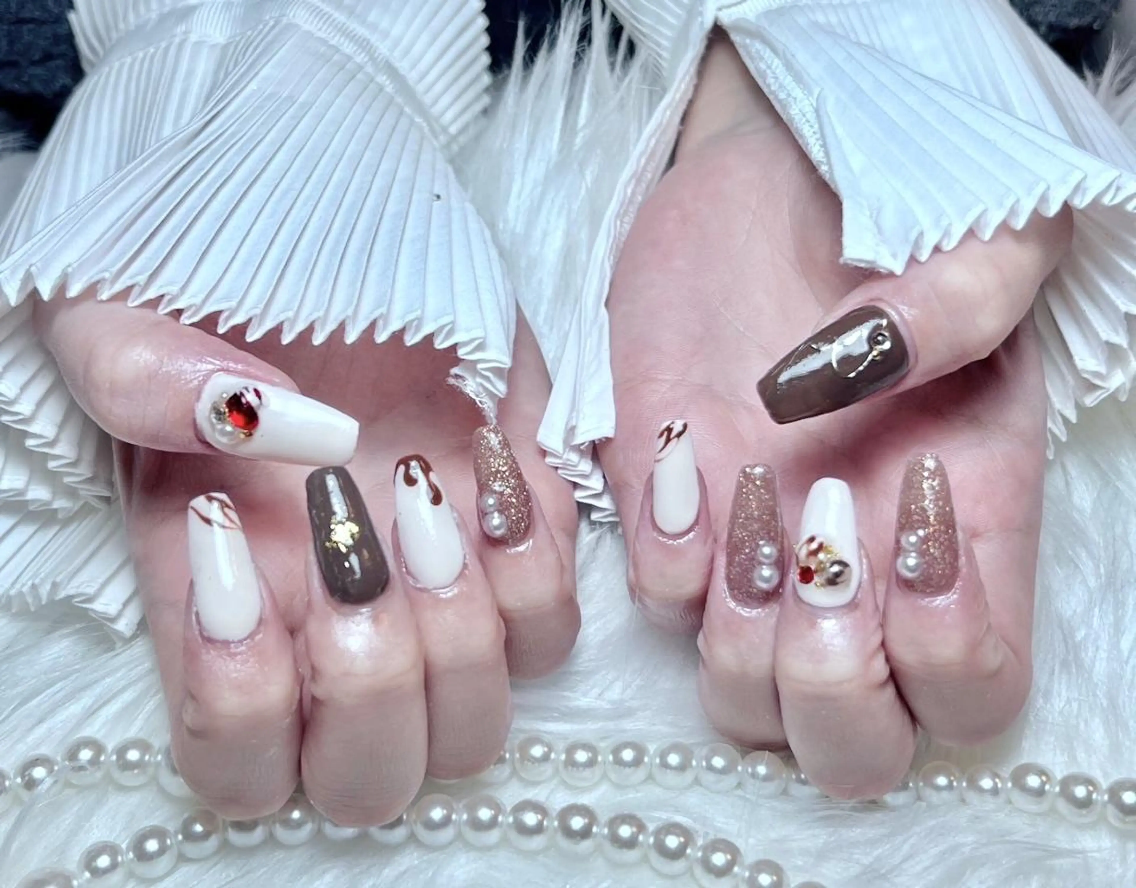 ネイル RAFFINE 月🦋🩵のネイルデザイン