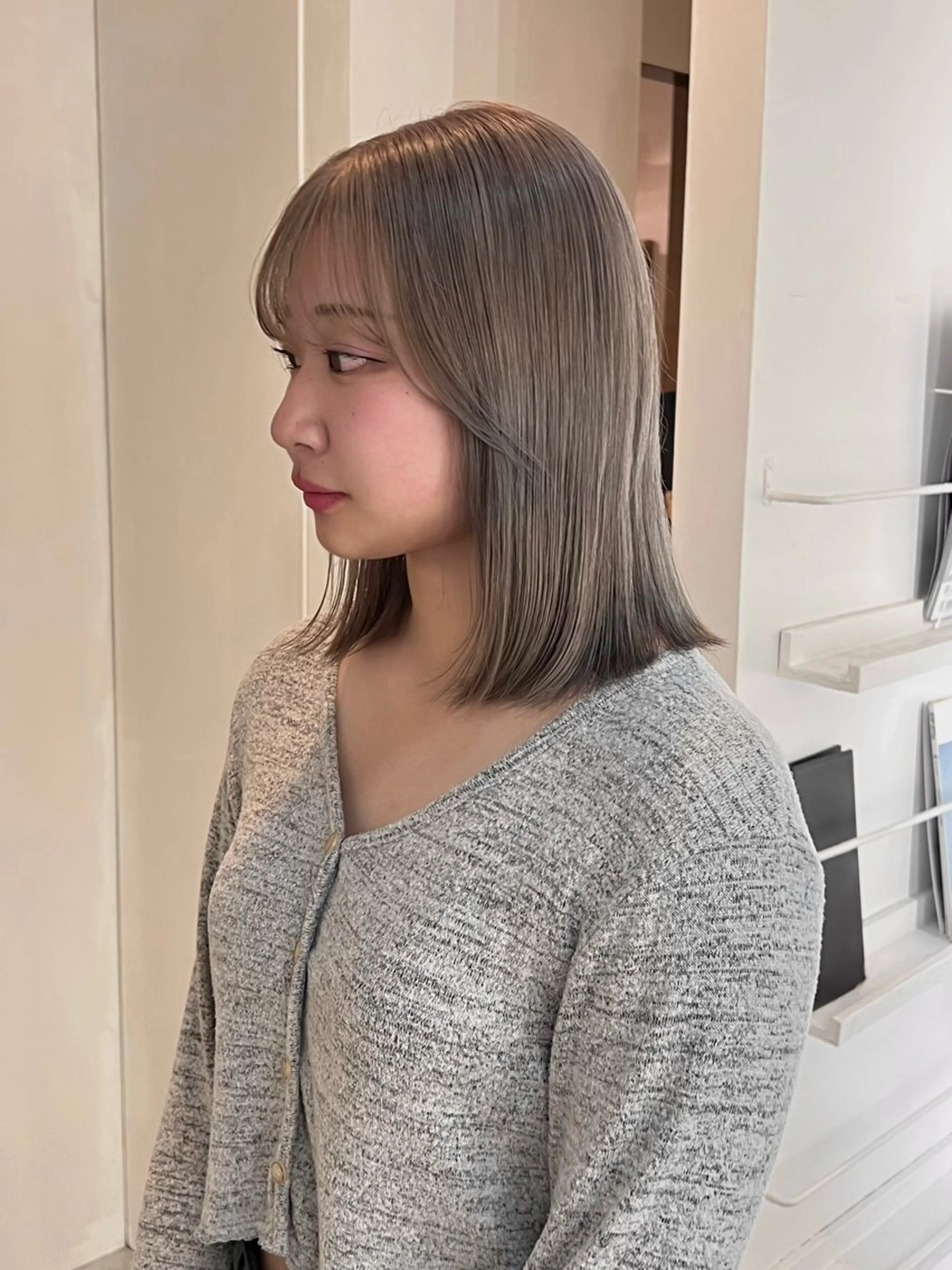 ミディアム KIJI所属・haruka /透明感カラーのヘアスタイル