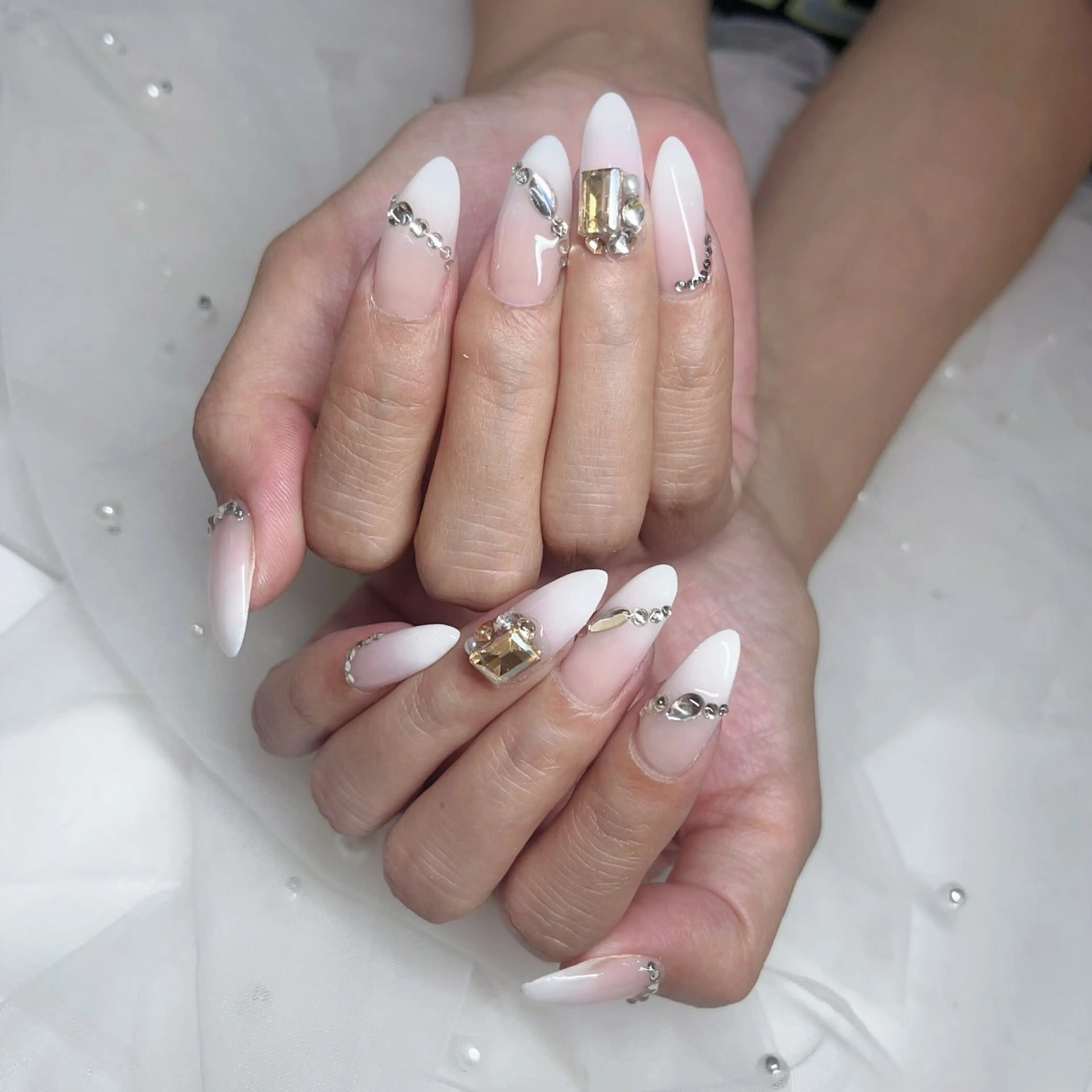 ネイル Fairyフェアリーネイルサロン所属・Nail Hibi サロンのネイルデザイン