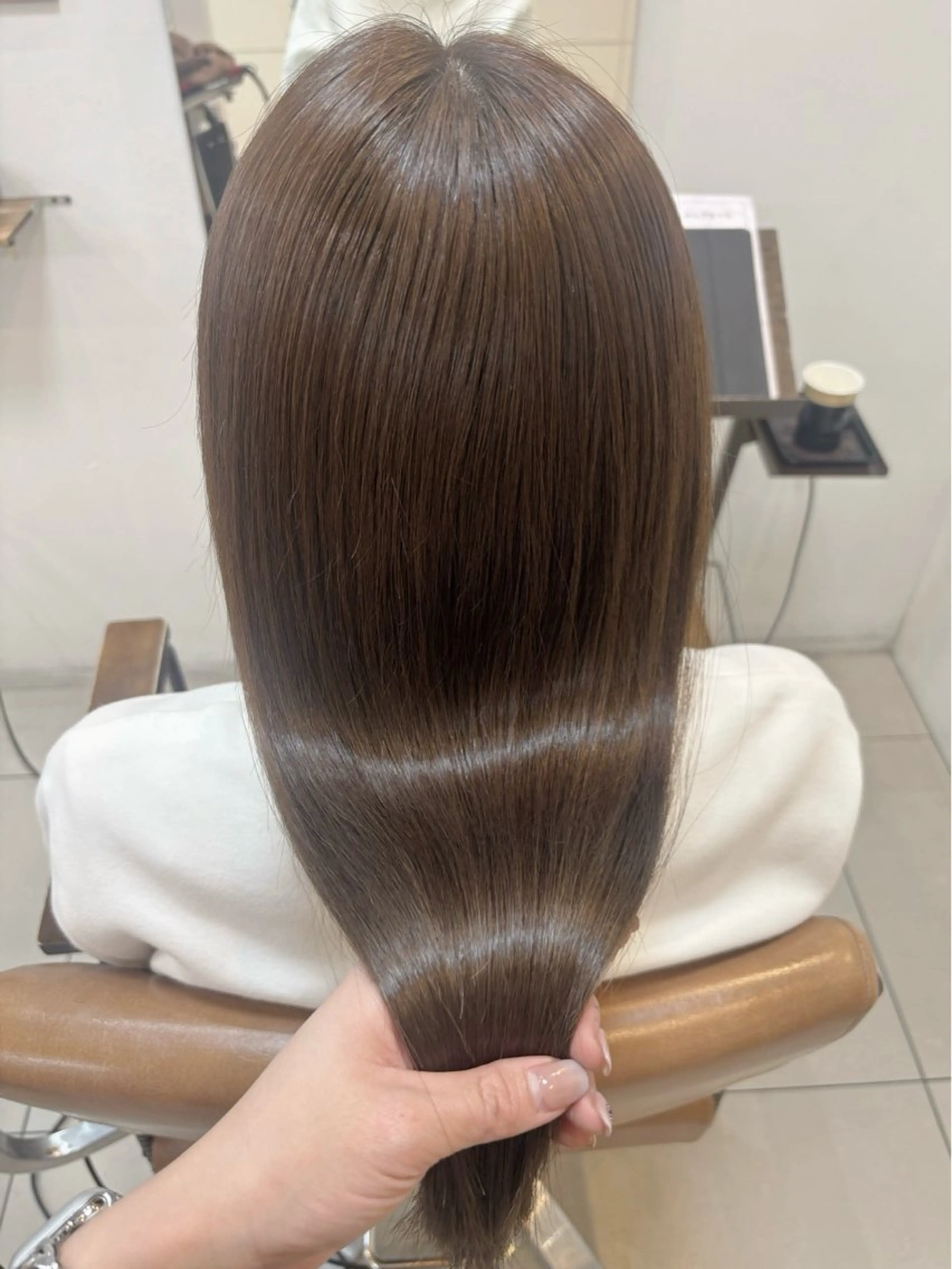 セミロング カラー グレージュ ミルクティーグレージュ 髪質改善 ヘアカラー トリートメント 頭皮×髪質改善 透明感カラー💎中村のヘアスタイル
