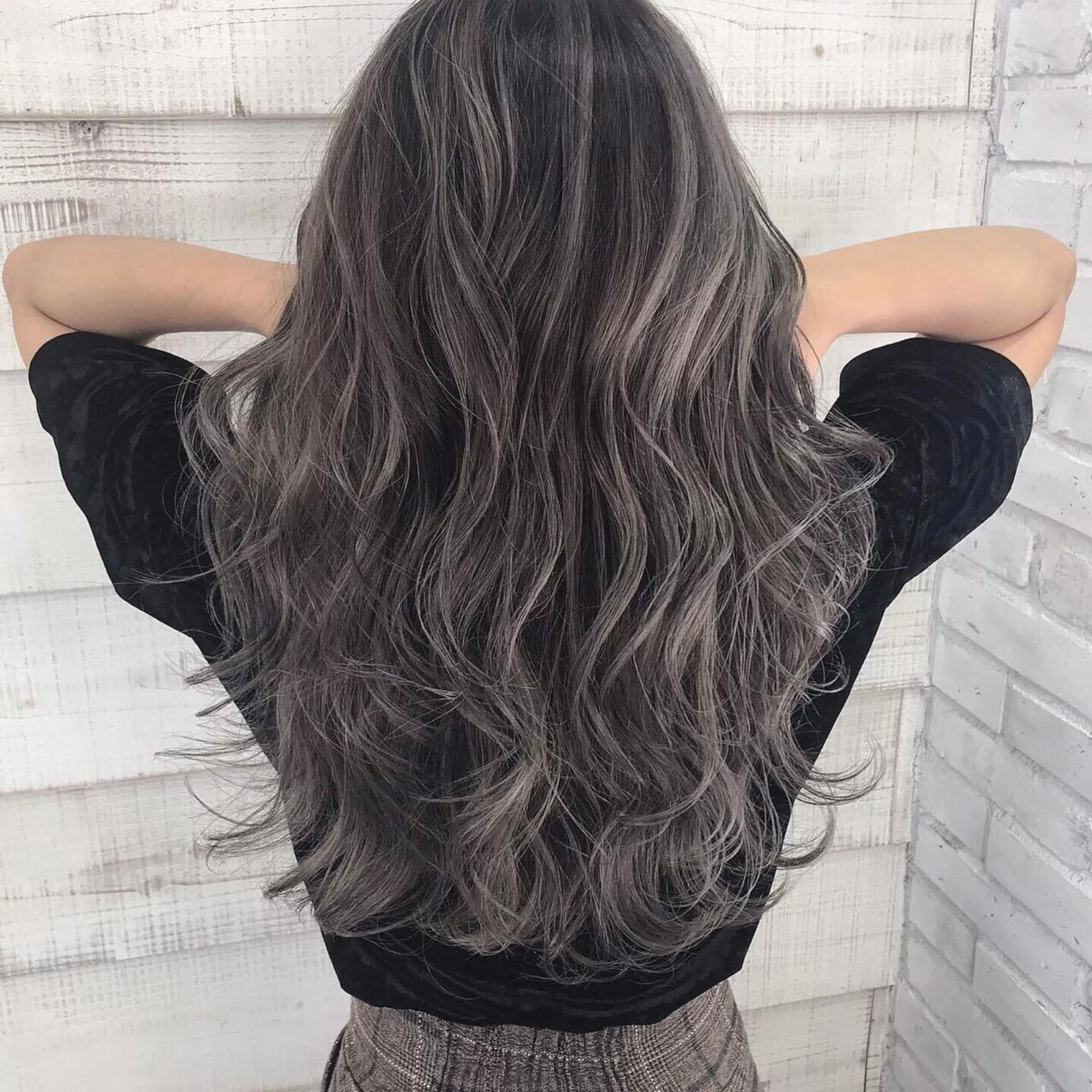 ロング カラー ヘアアレンジ ブリーチダブルカラー ハイライト/山本喜熙のヘアスタイル