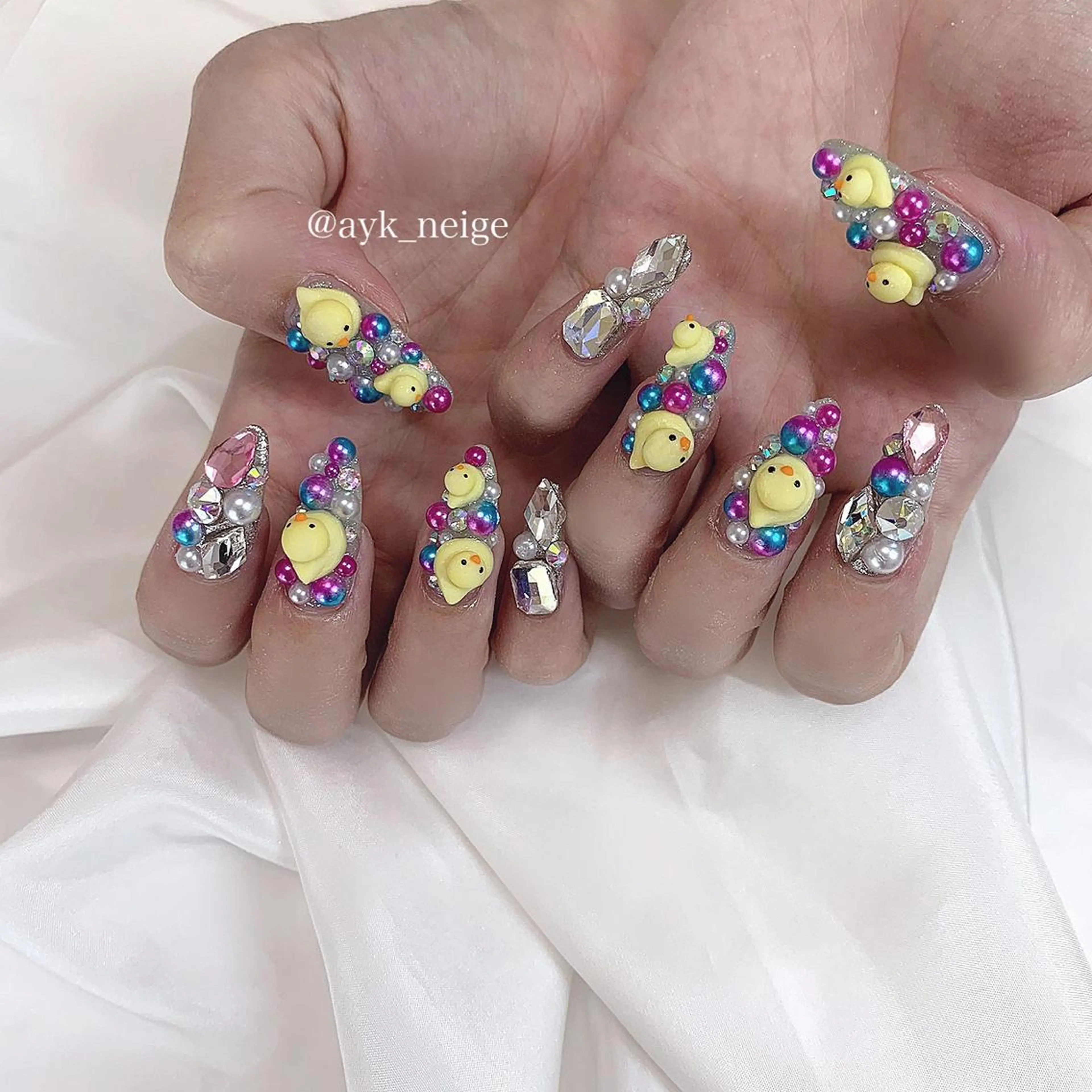 ネイル オーロラネイル フットネイル ハート キラキラネイル 韓国ネイル n'eige nail所属・大谷 綾香のネイルデザイン