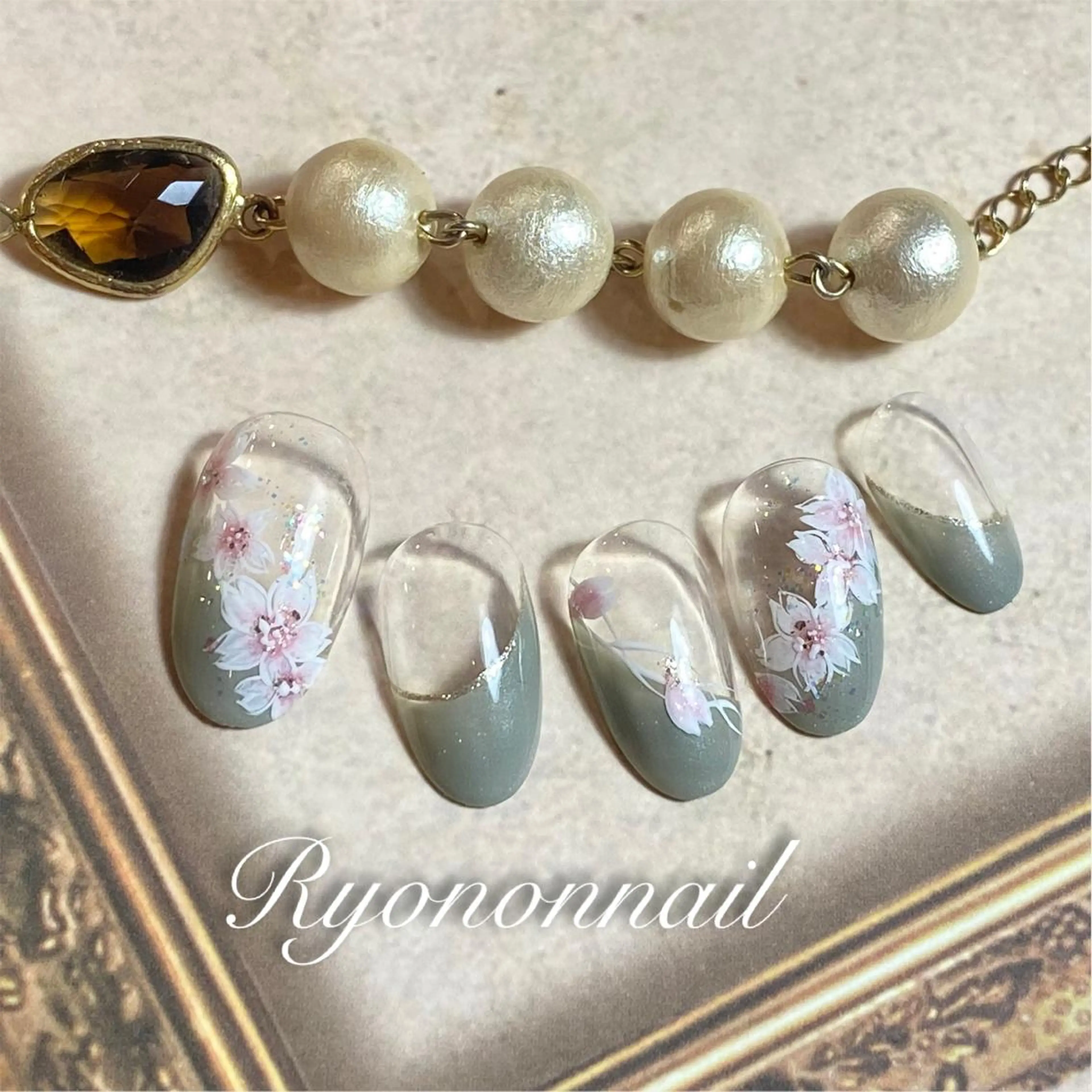 ネイル Ryononnail(リョノンネイル)所属・Ryononnail 上谷典子のネイルデザイン