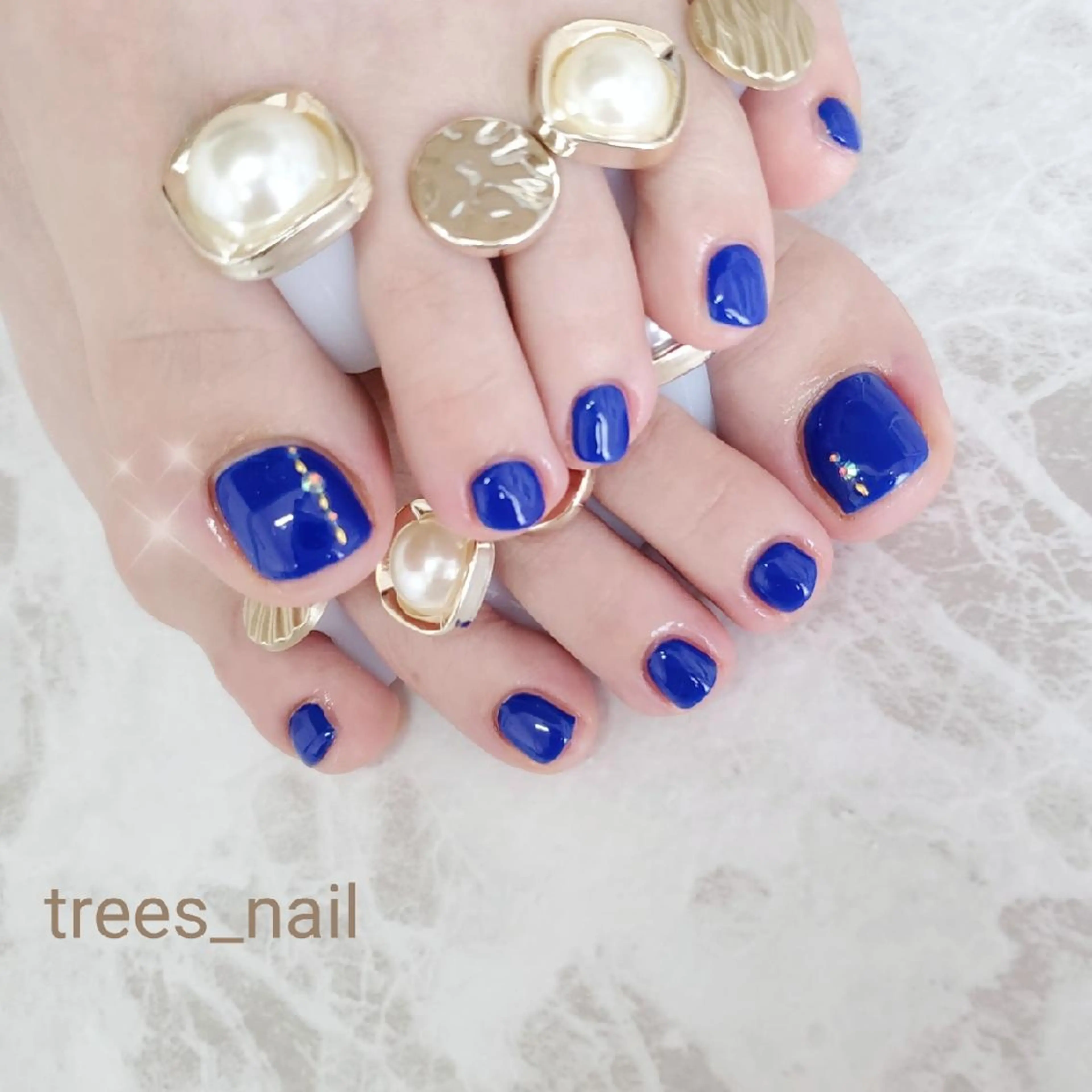 ネイル ブルー フットネイル ジェルネイル ワンカラーネイル trees_ nailのネイルデザイン
