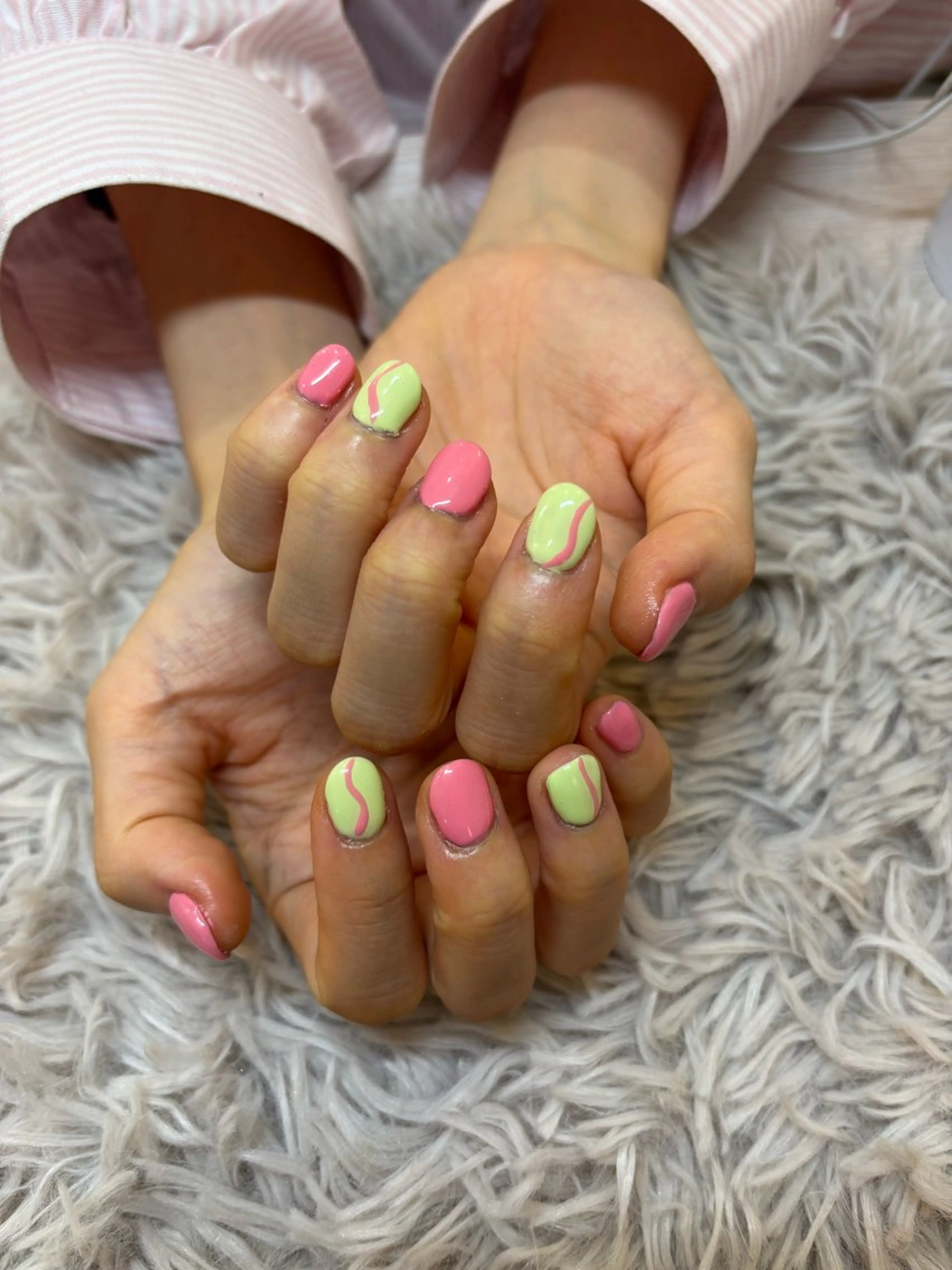 ネイル 伊藤 いちごのネイルデザイン