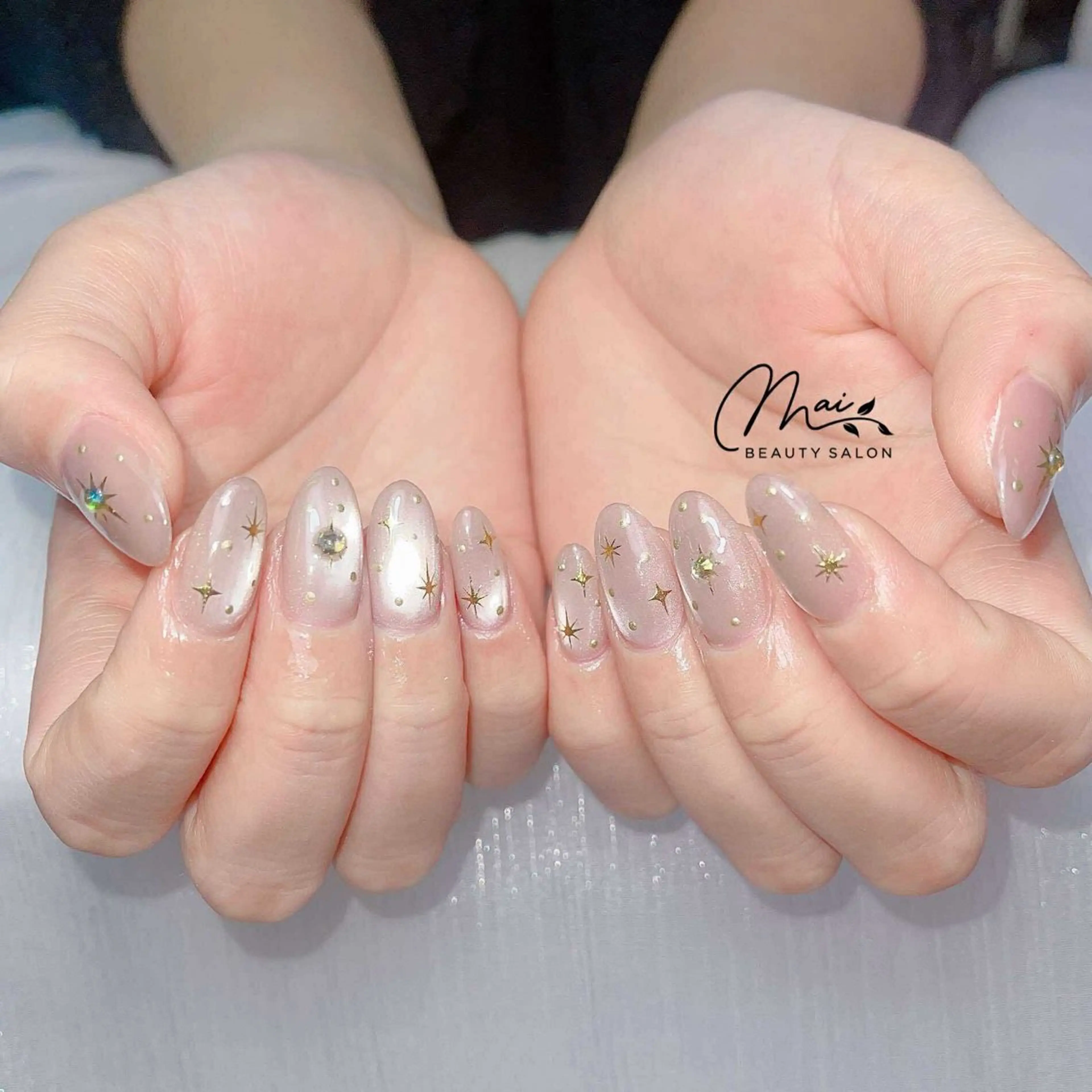 ネイル オーロラネイル 長さ出し フラッシュネイル フットネイル フレンチネイル ハンドネイル MaiBeauty Niのネイルデザイン