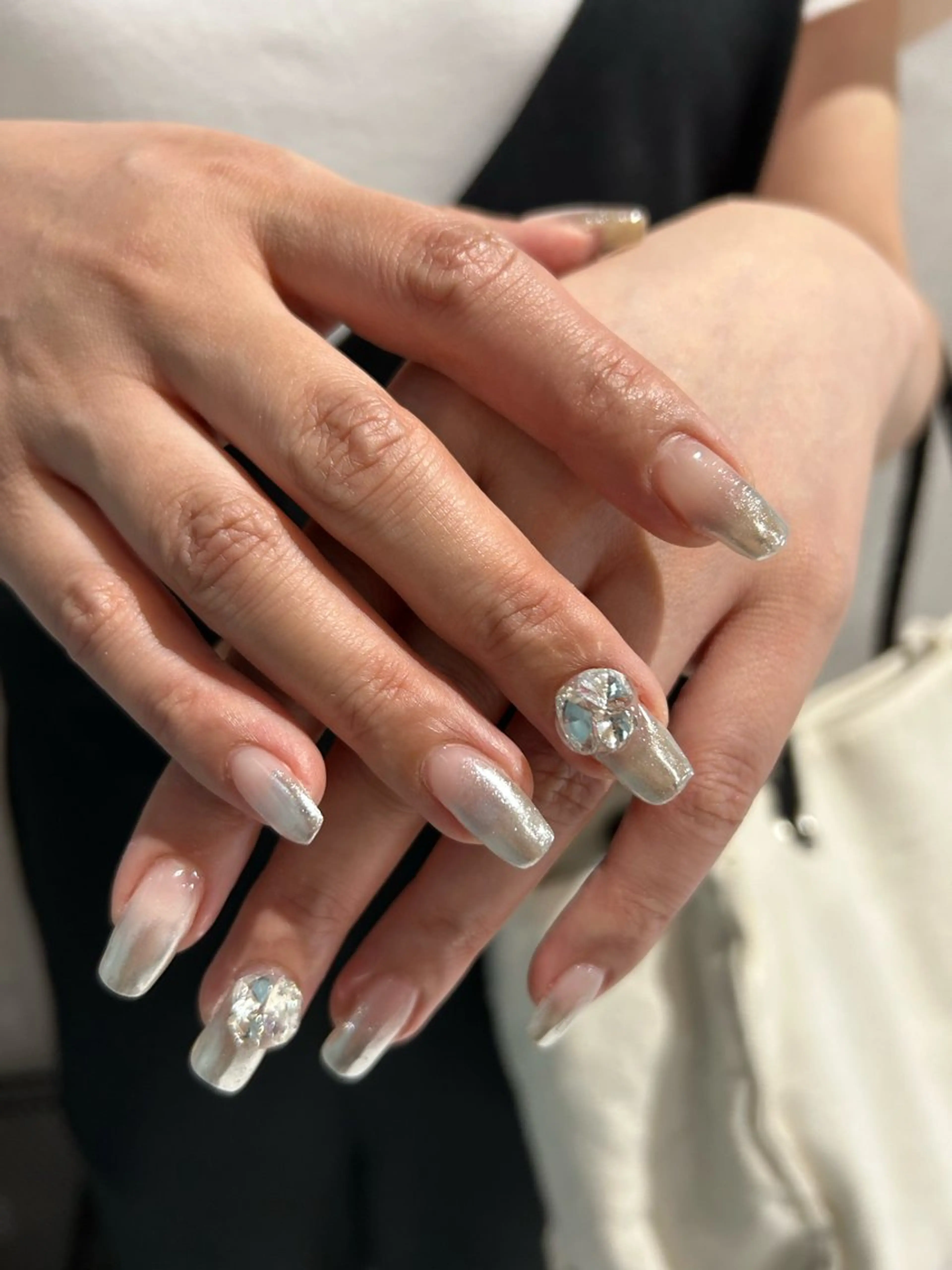 ネイル グラデーション ミラーネイル 大山 なつみのネイルデザイン