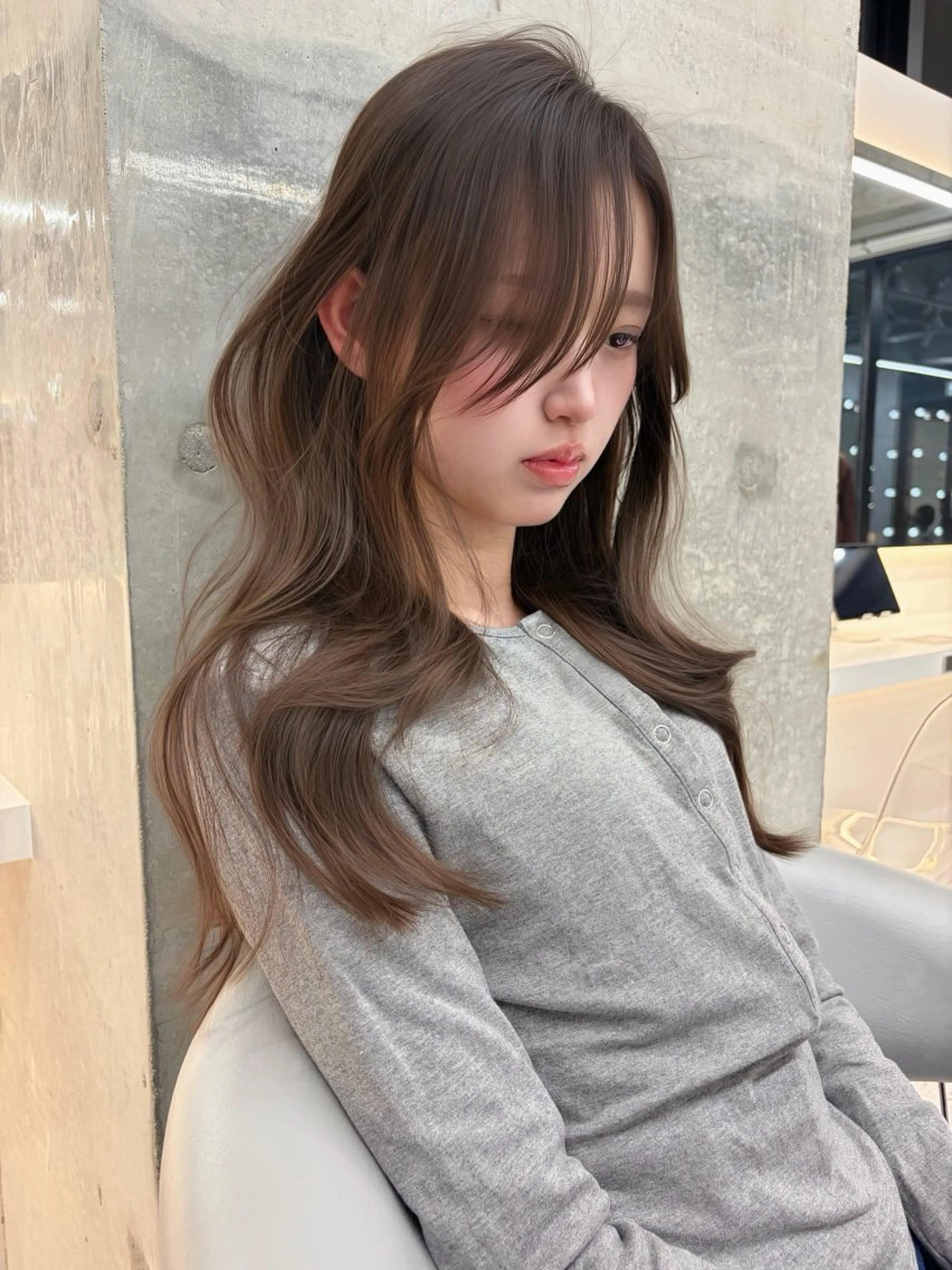 ロング カラー ヘアアレンジ ベージュカラー ブリーチ 透明感カラー ブリーチなしカラー 髪質改善 【博多髪質改善】 吉村　清志のヘアスタイル