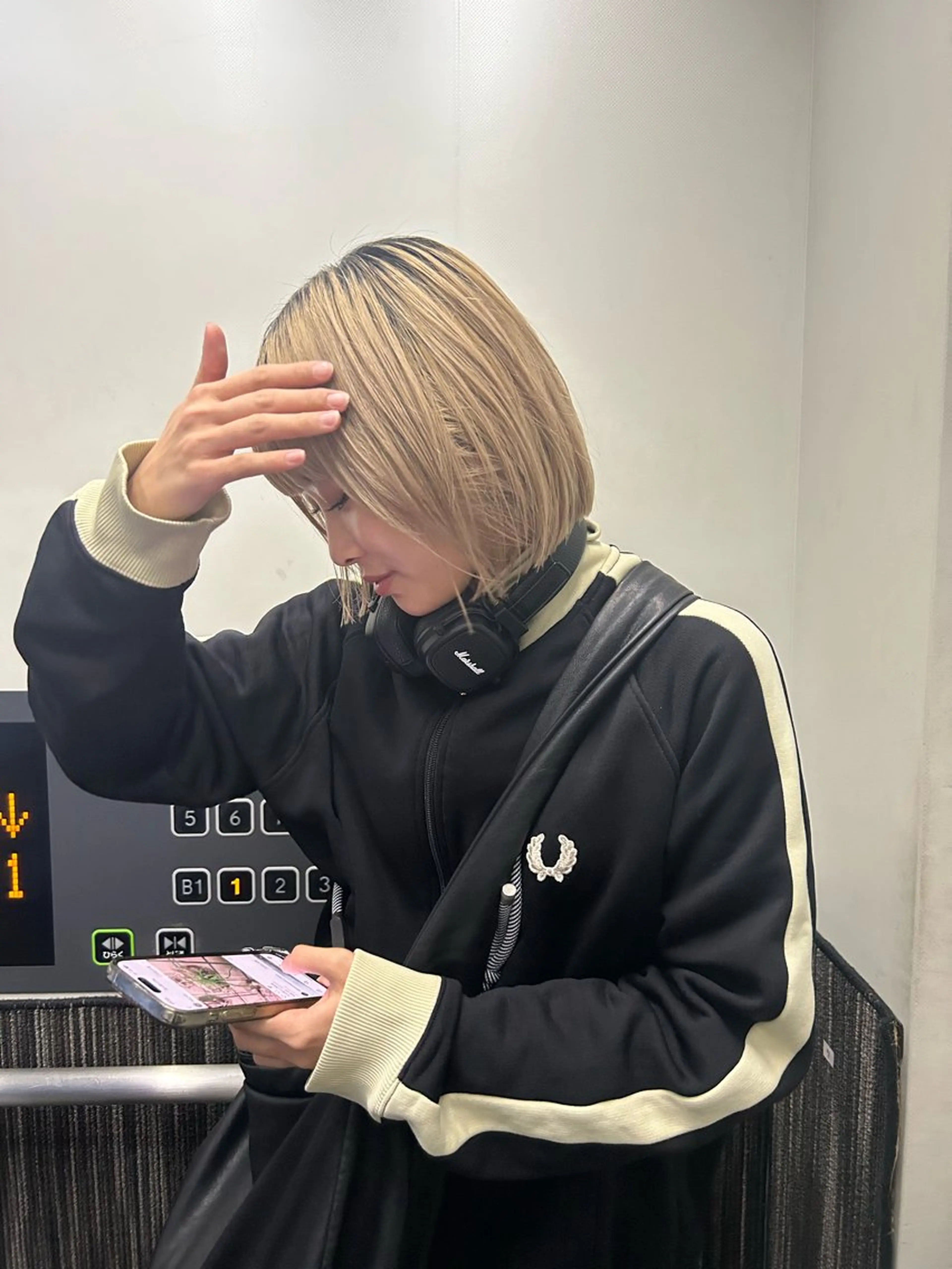 ショート 津葉井 麗奈のヘアスタイル