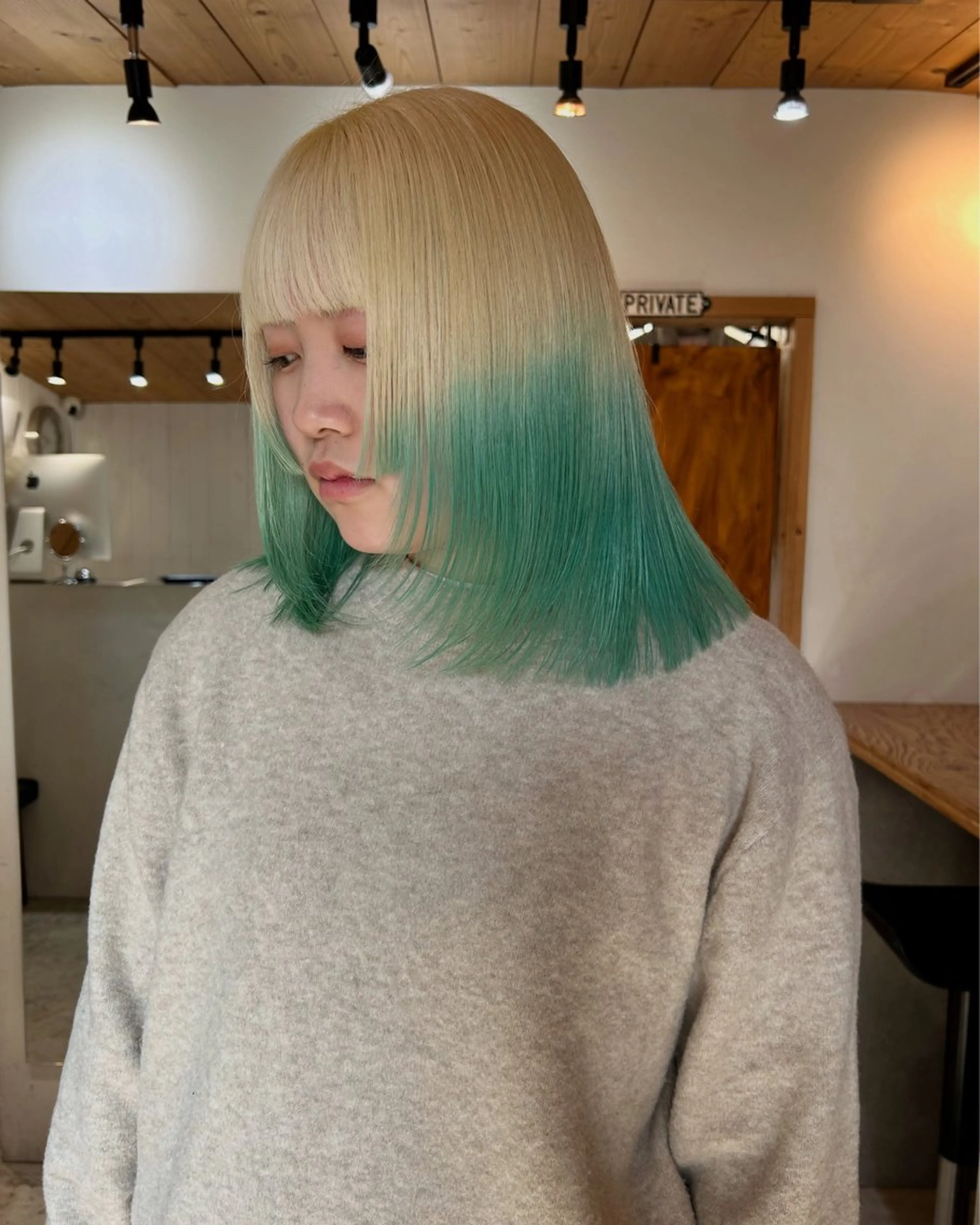 ミディアム カラー ミント ミントグリーン カット ヘアカラー トリートメント 🧸艶々韓国ヘア 🧁mizunaのヘアスタイル