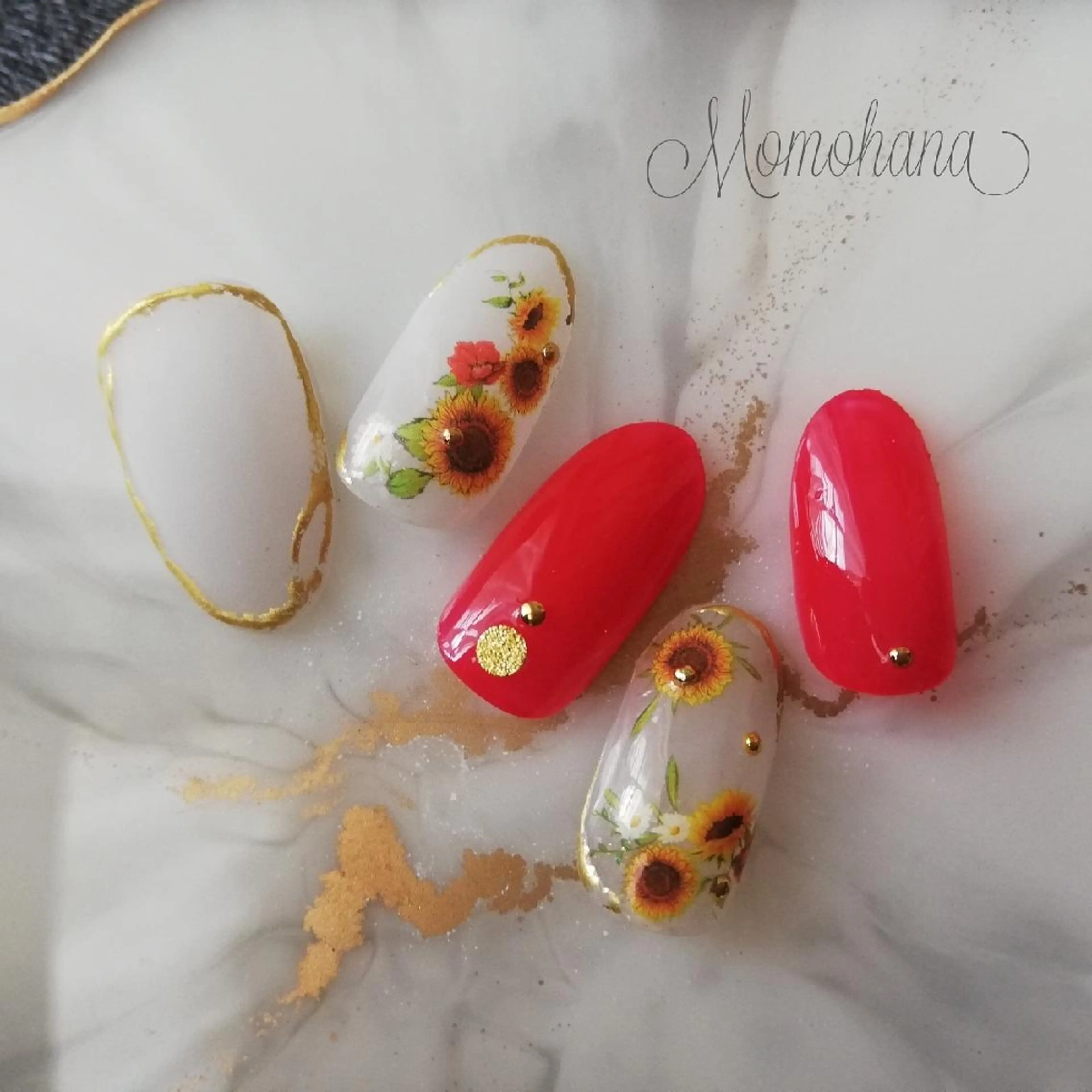 ネイル momohana  のネイルデザイン