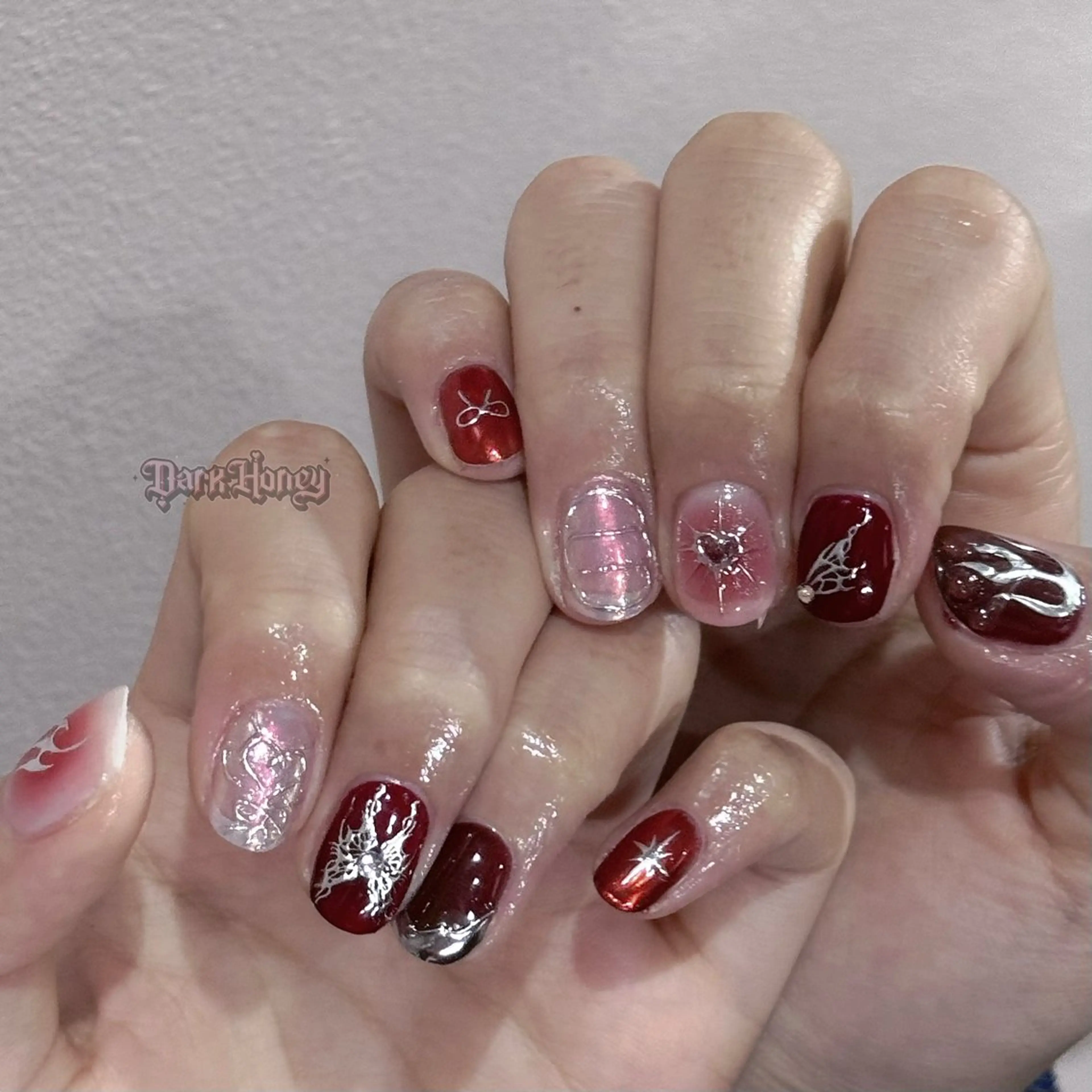 ネイル ハンドネイル Dark honey スカルプ専門原宿店のネイルデザイン