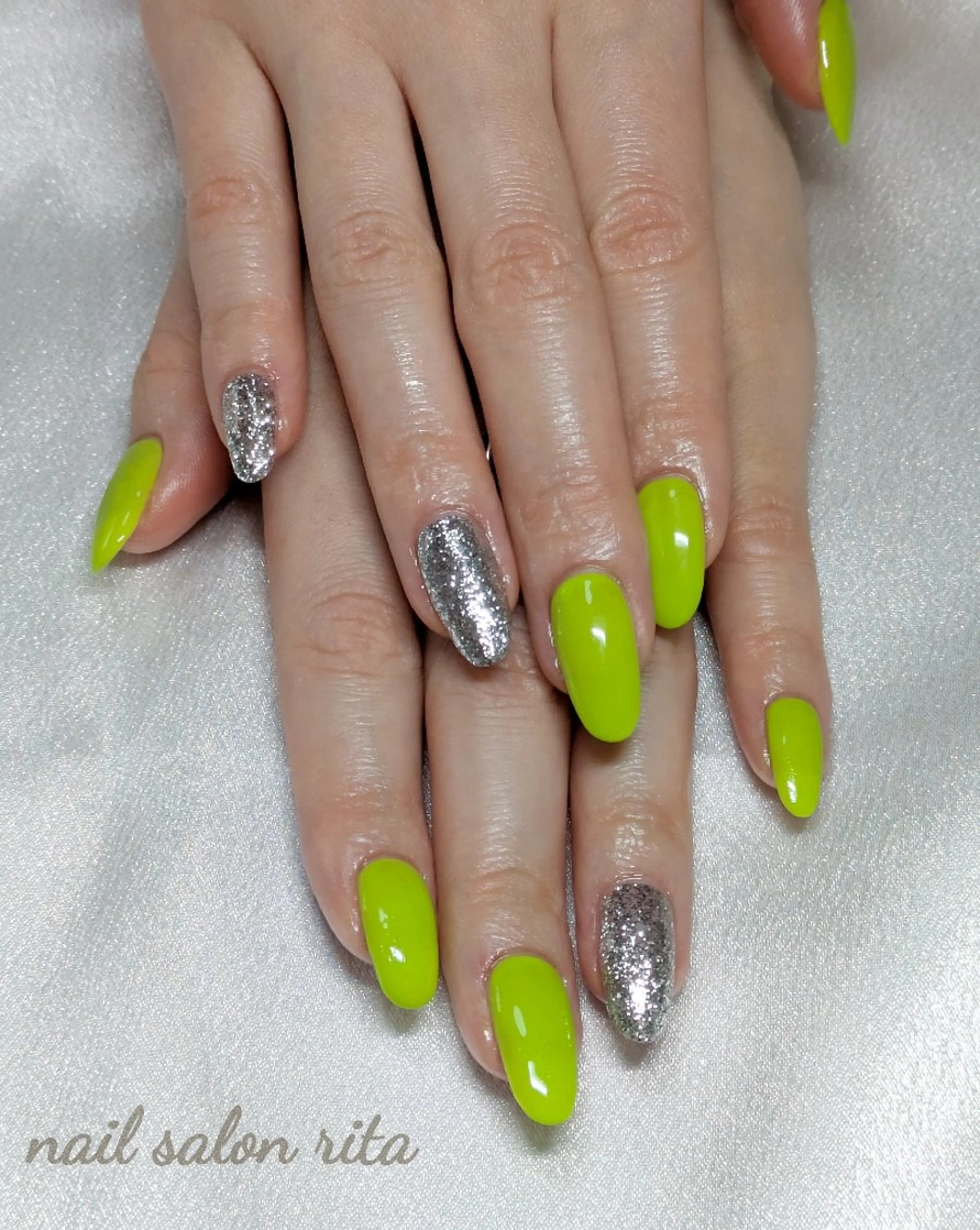 ネイル ハンドネイル nail salon rita所属・柴田 理紗のネイルデザイン