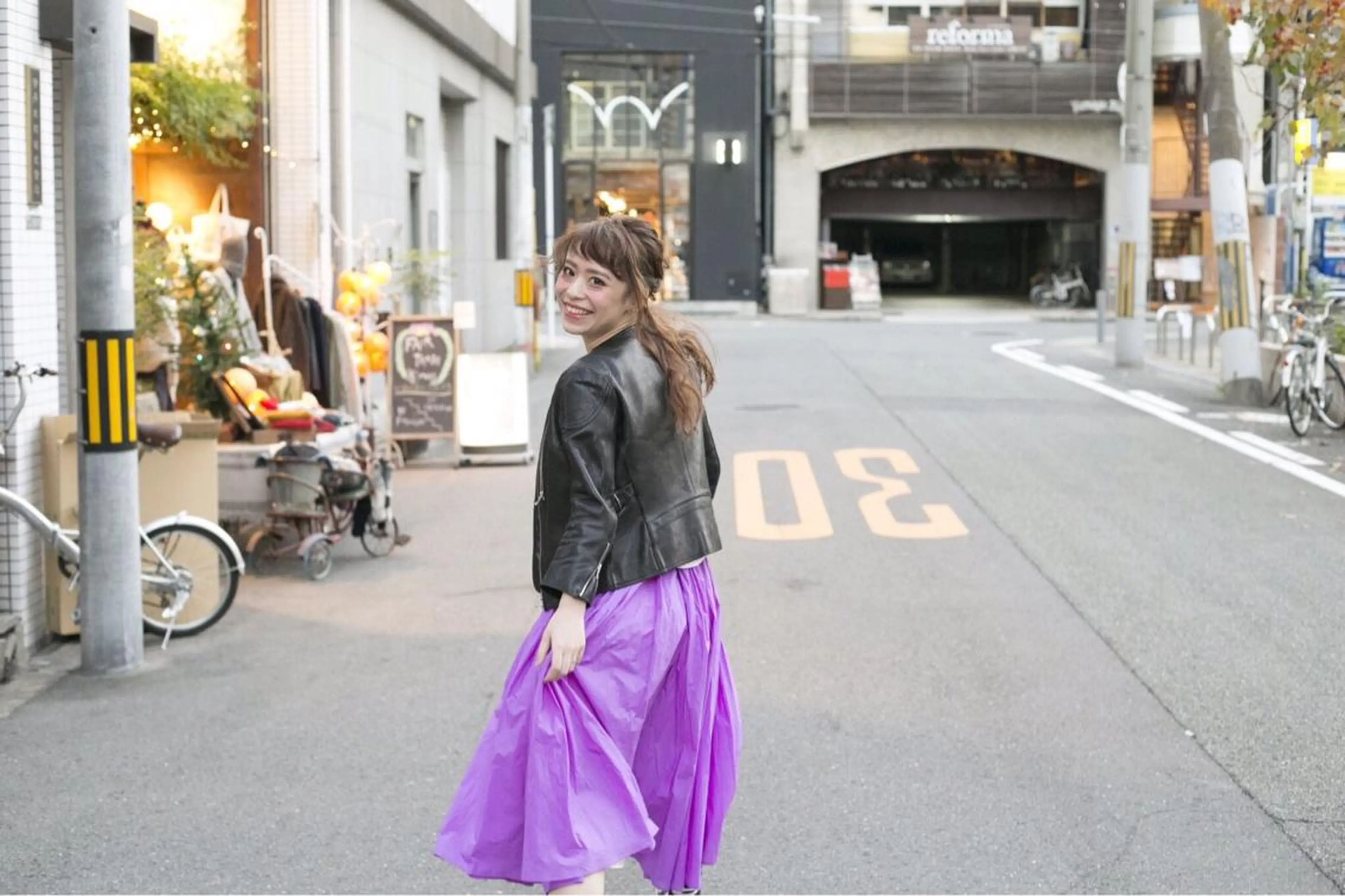 ロング カラー パーマ ヘアアレンジ メンズ キッズ ネイル マツエク・マツパ アティリー 西梅田のヘアスタイル