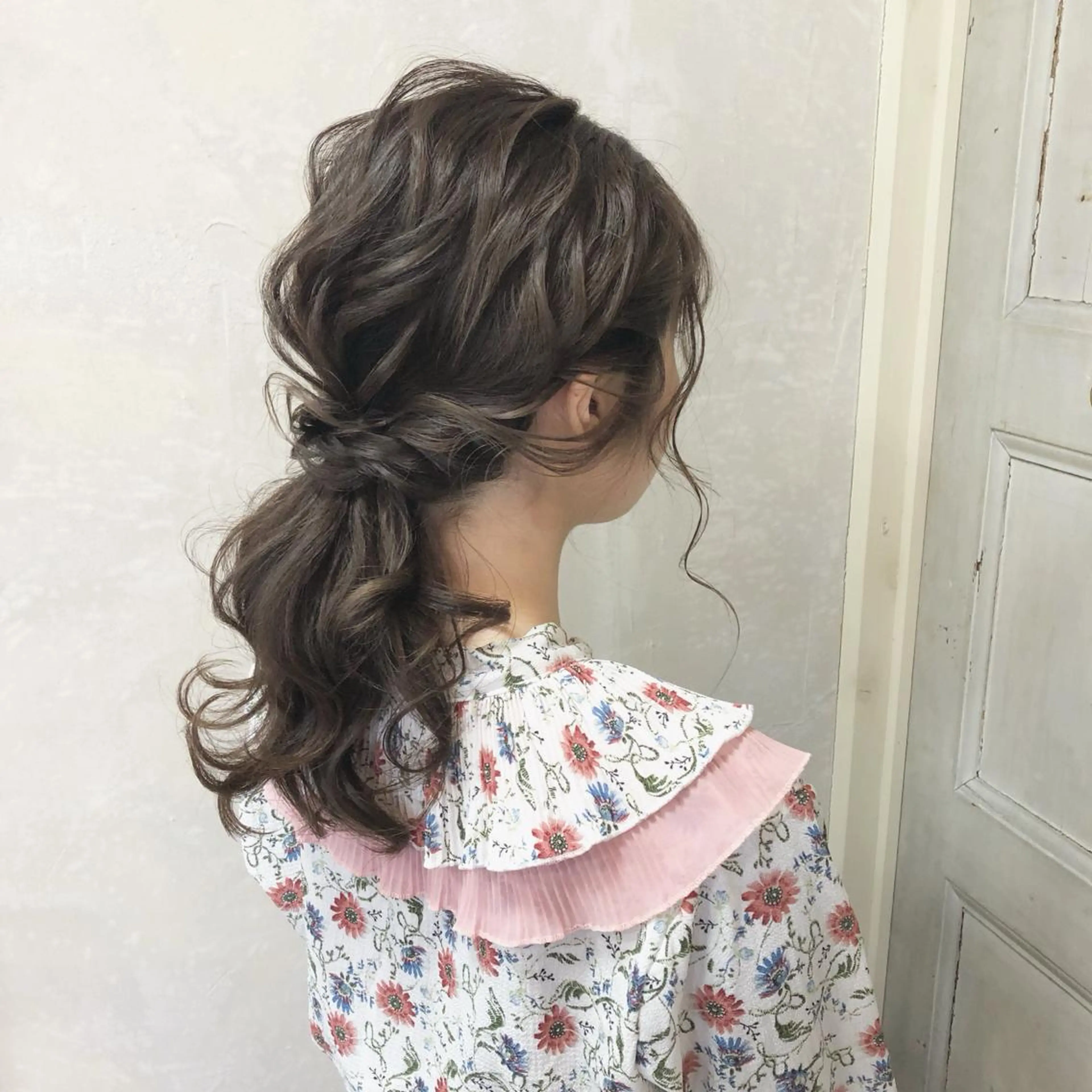 セミロング カラー ヘアアレンジ autre所属・大久保 ひでなりのヘアスタイル