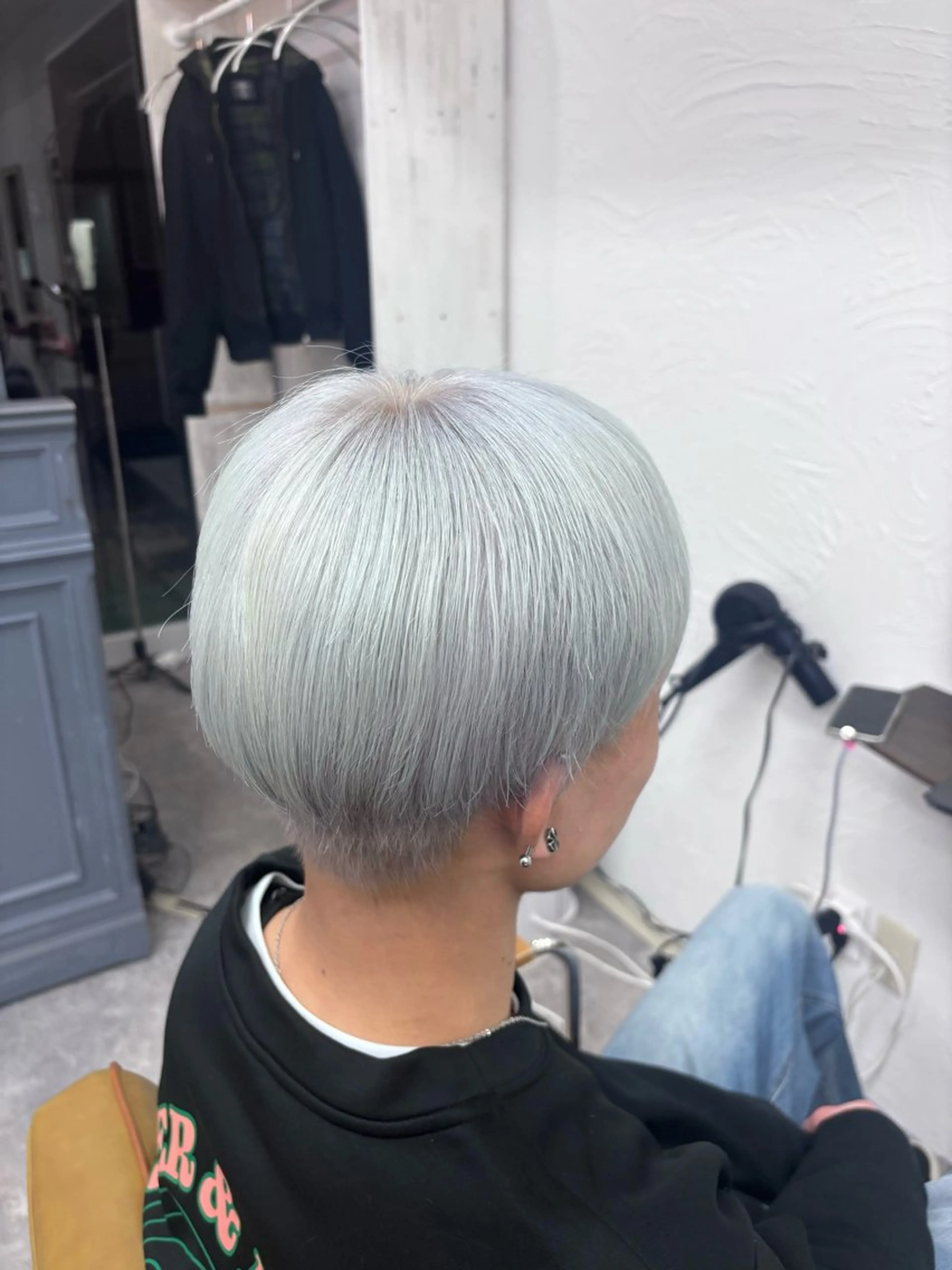 メンズ メンズブリーチ ヘアカラー IO所属・楢本 莉子のヘアスタイル