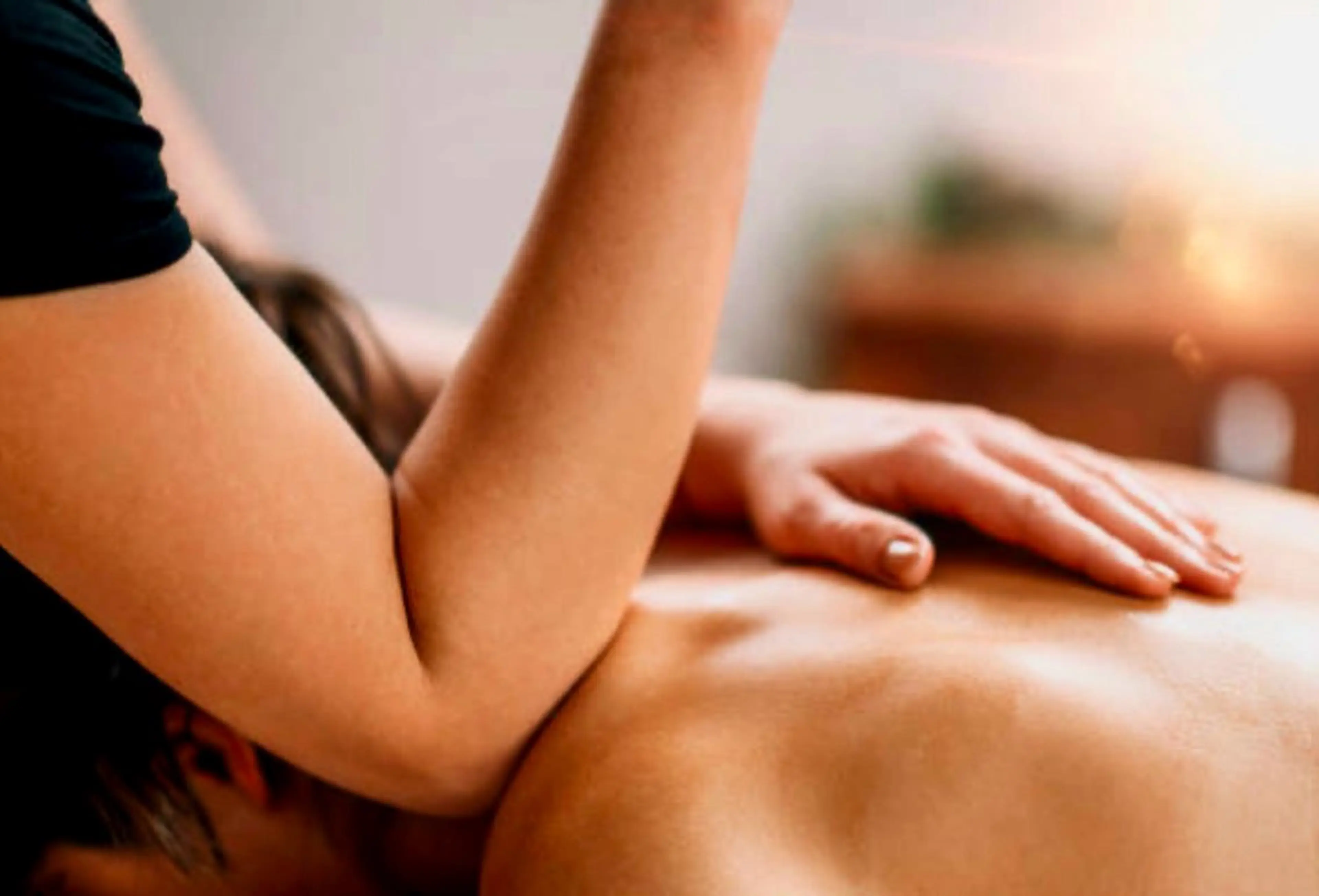 初回🌷ハワイアン ロミロミマッサージ🌺 【両足(裏)＋背中＋デコルテ】じっくり80分🩵オススメ『口コミ限定✨️』の写真