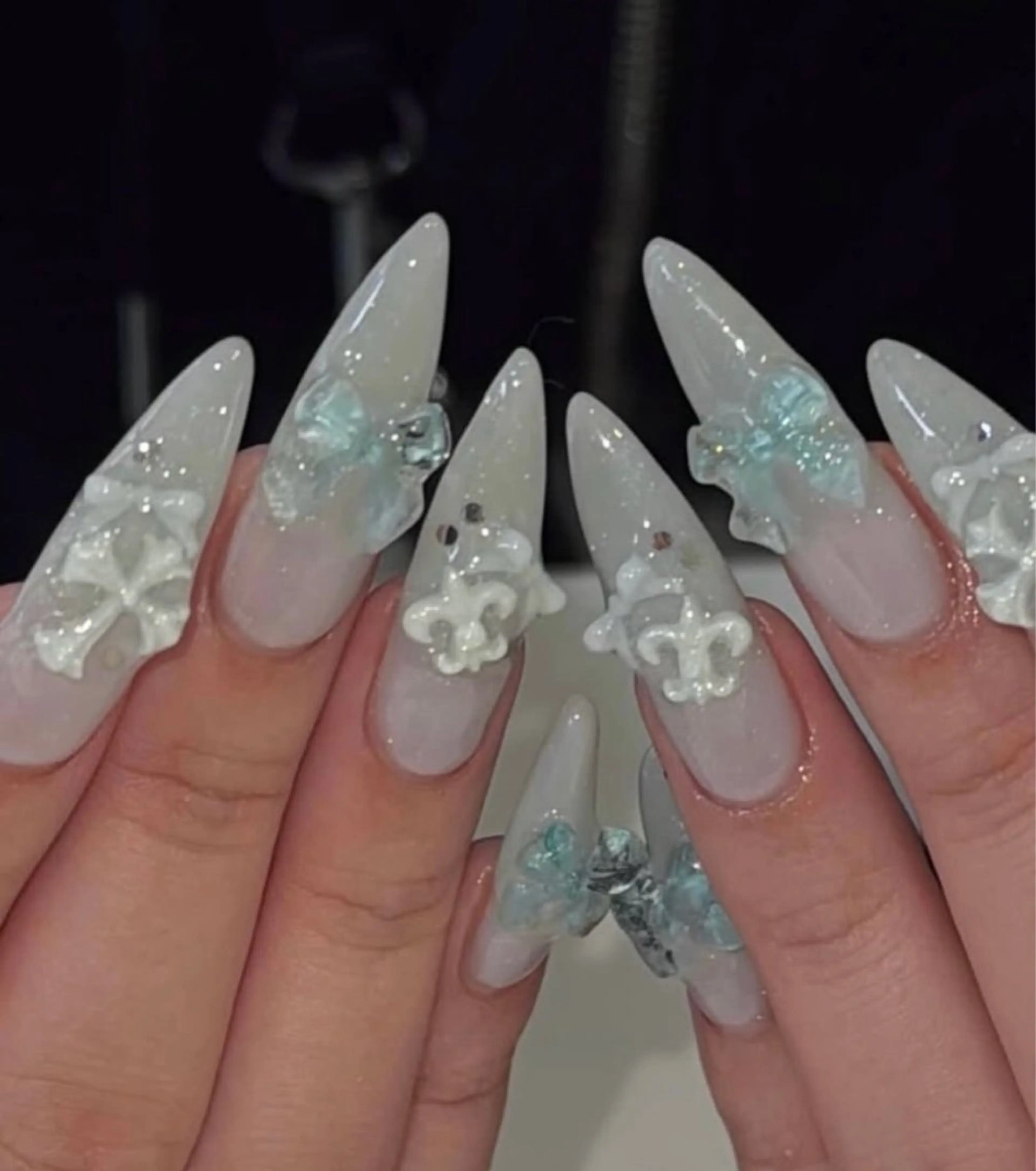 ネイル ハンドネイル NiJi Nailsのネイルデザイン