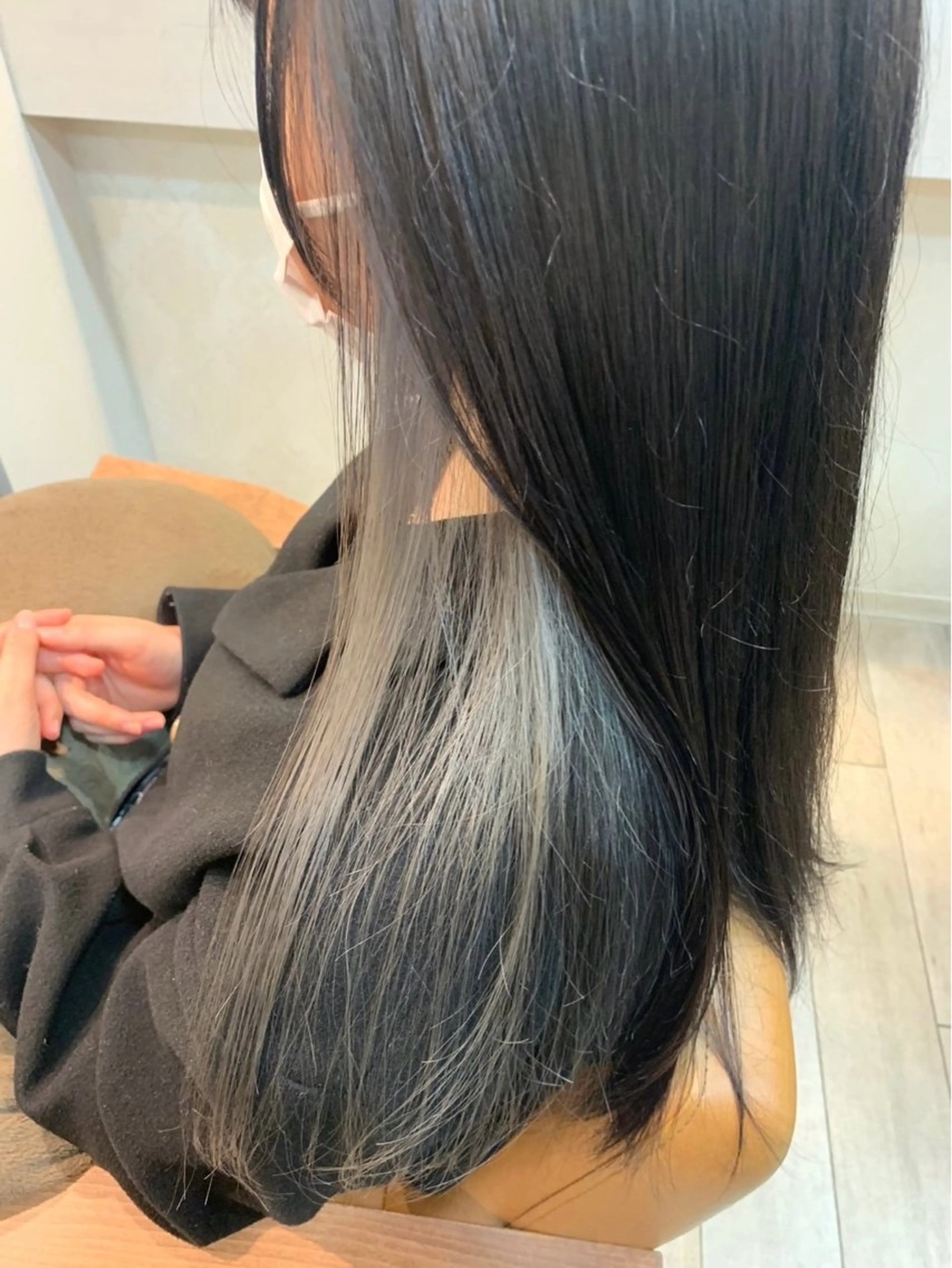 🌀イヤリングカラー🌀(ブリーチ+全体カラー)プチトリートメント付きの写真