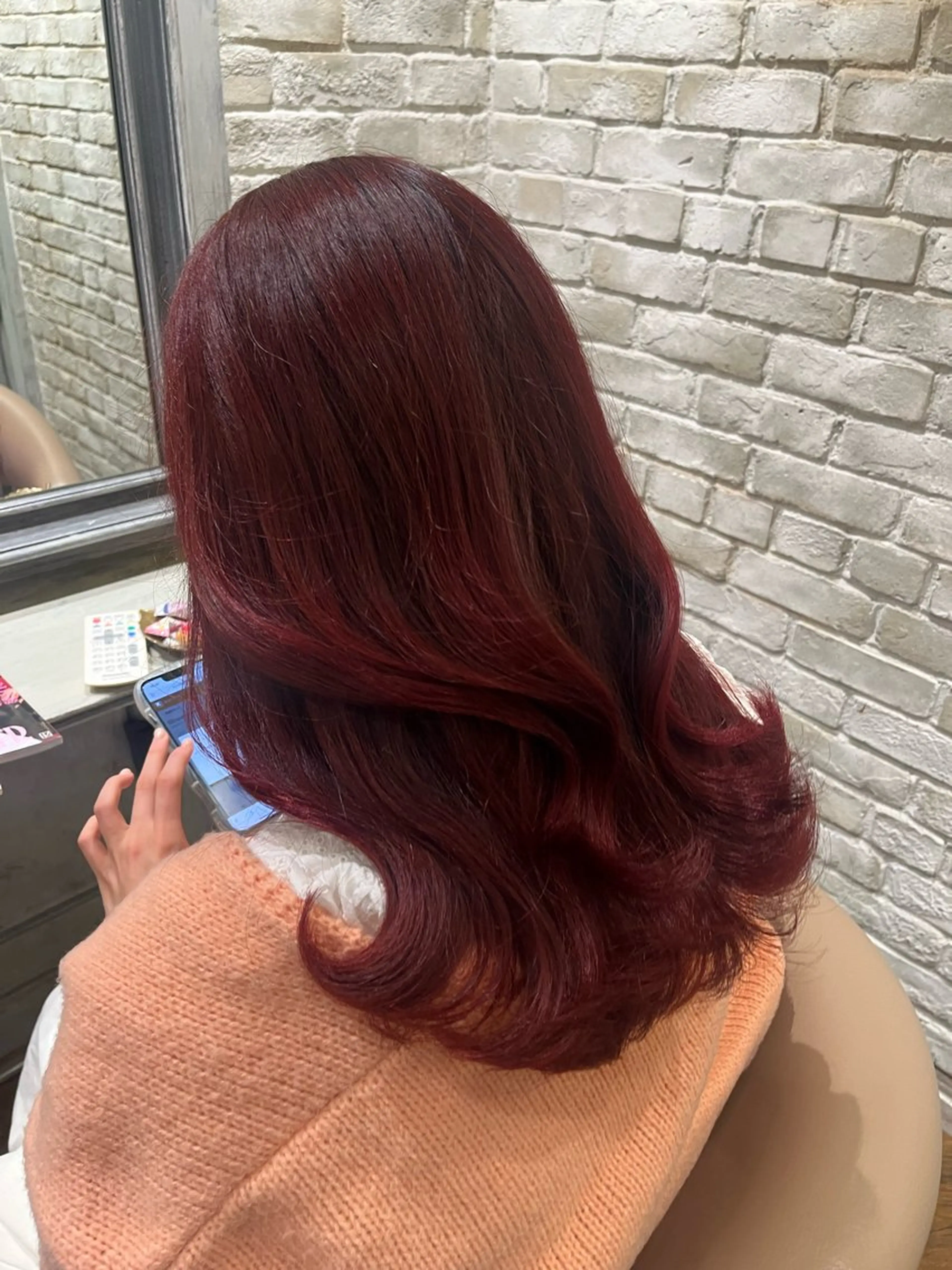 ミディアム Tiffa二子玉川所属・レイヤーカット 🌻AOI🌻のヘアスタイル