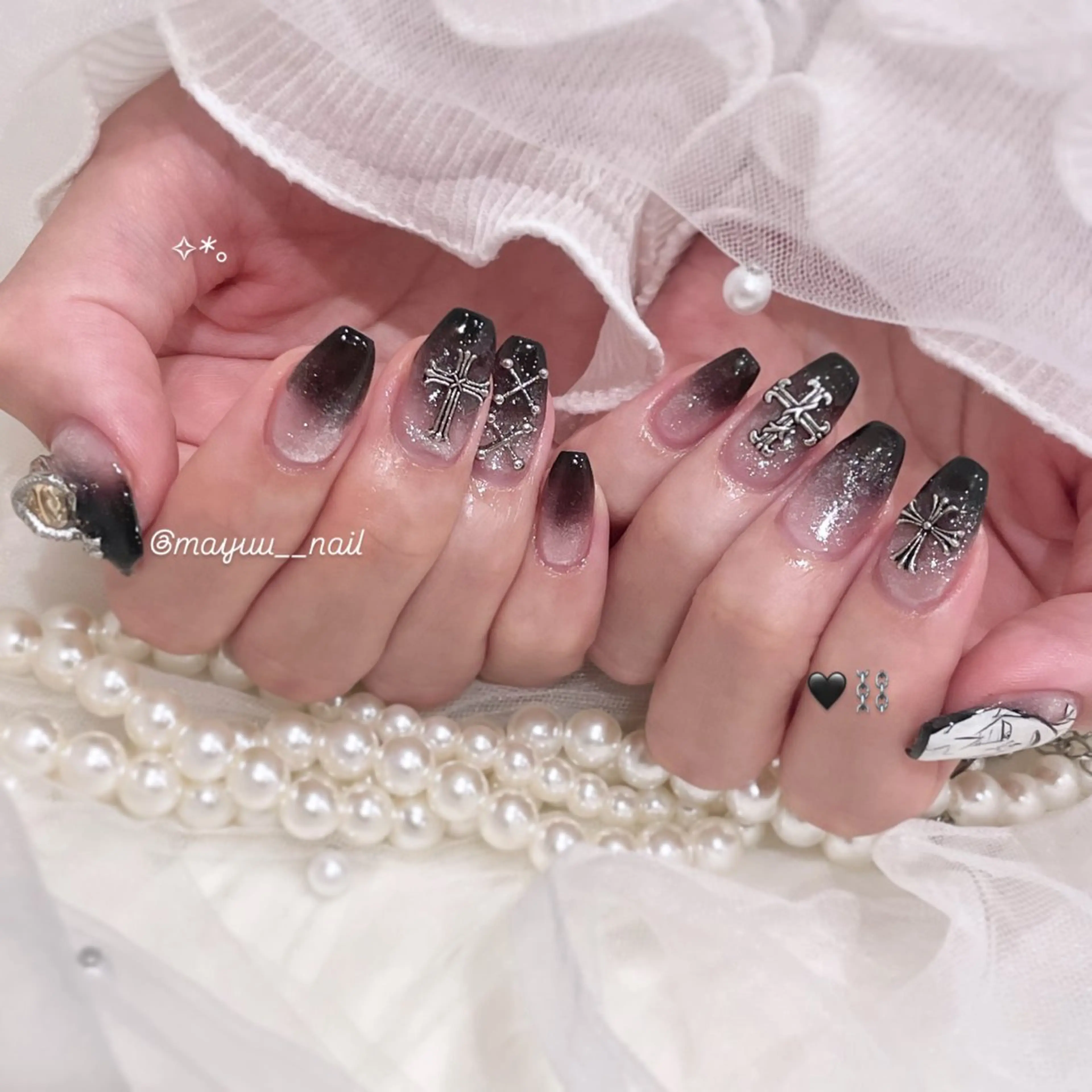 ネイル ハンドネイル 🎀 Mayu 🎀痛ネイルのネイルデザイン