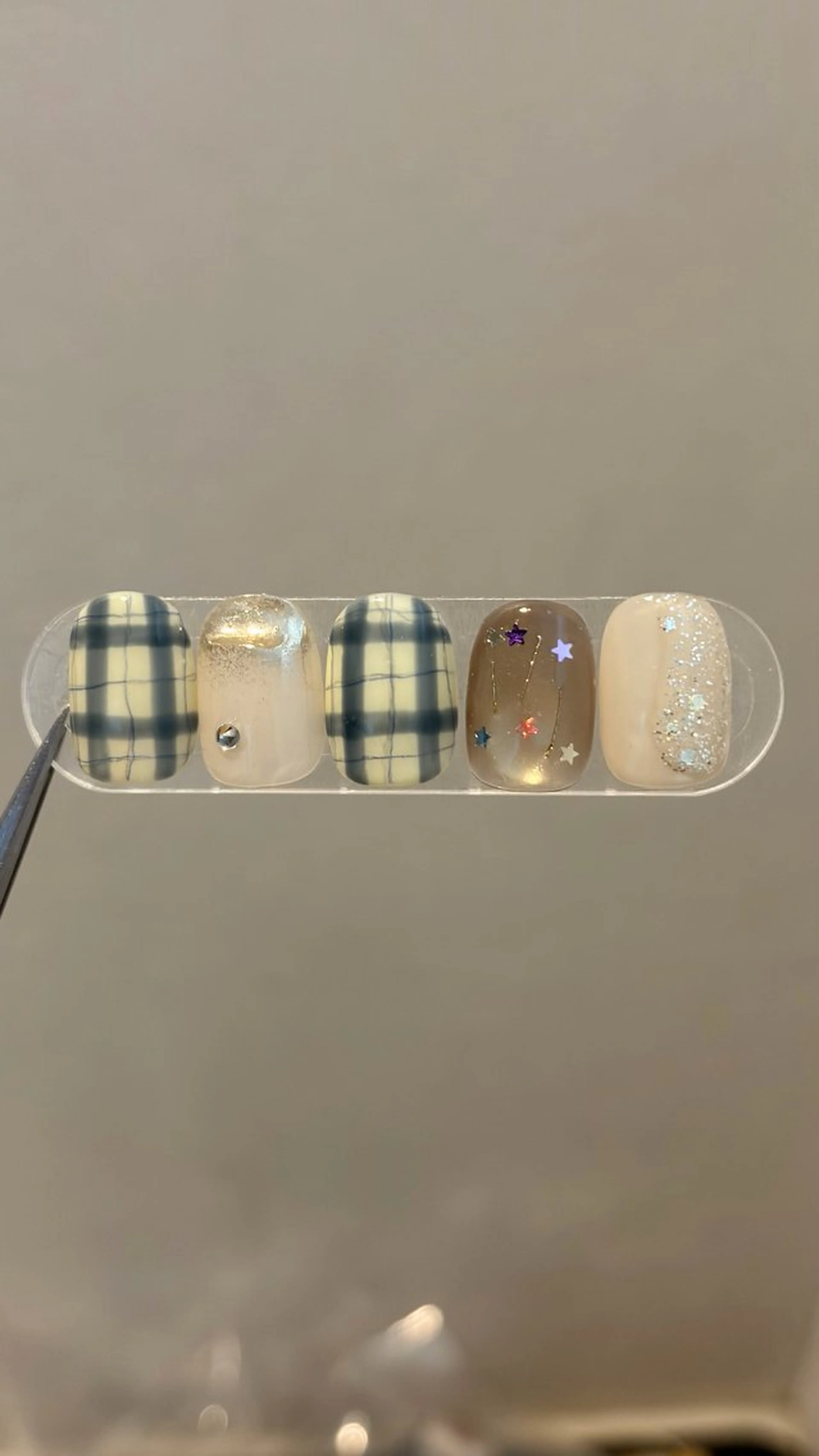 ネイル 韓国ネイル ハンドネイル nail salon HAZY所属・HAZY☁️長堀橋 |ショートネイル🧸のネイルデザイン