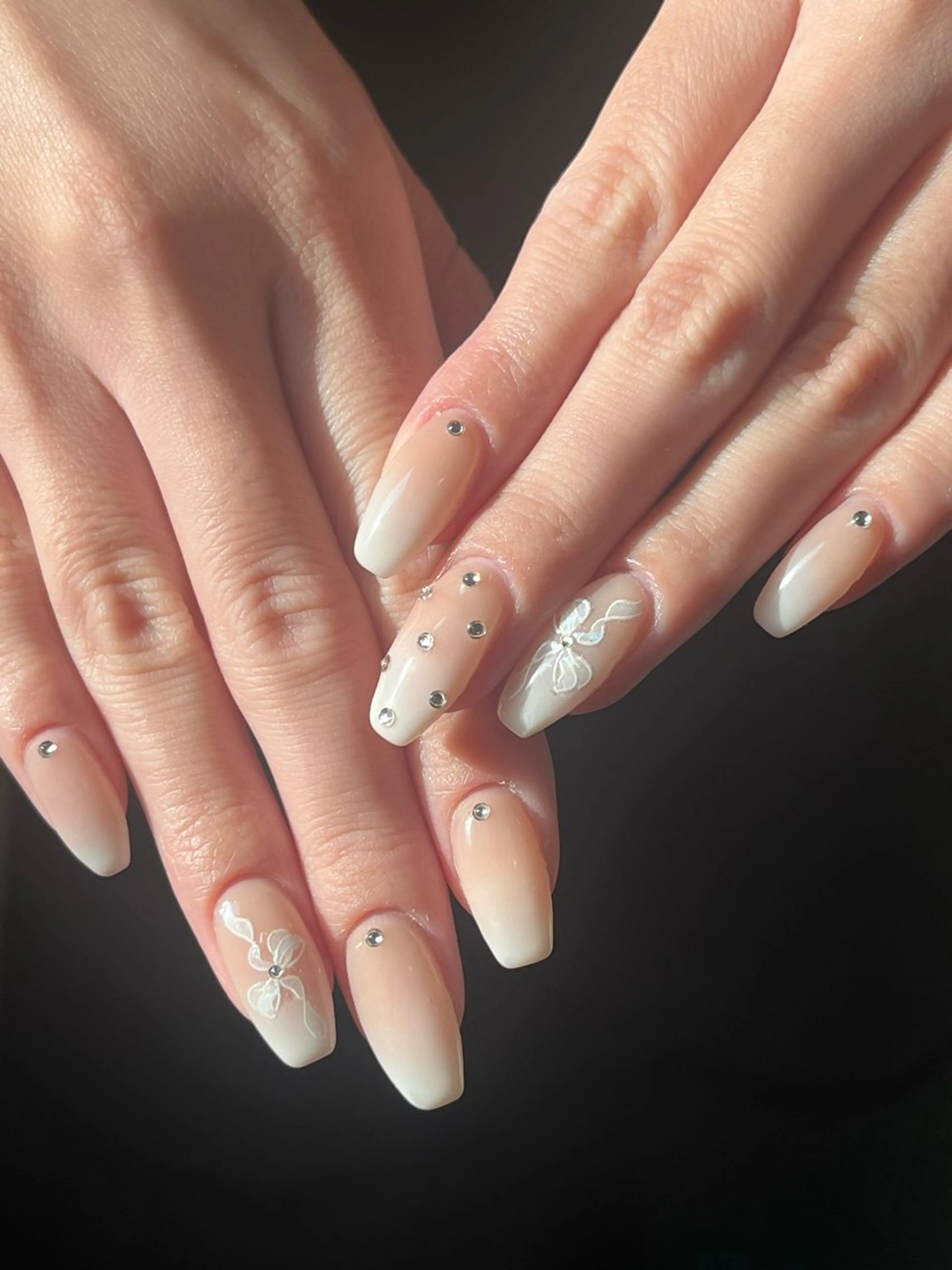 ネイル ハンドネイル +vico 堀江店所属・中西 春那のネイルデザイン