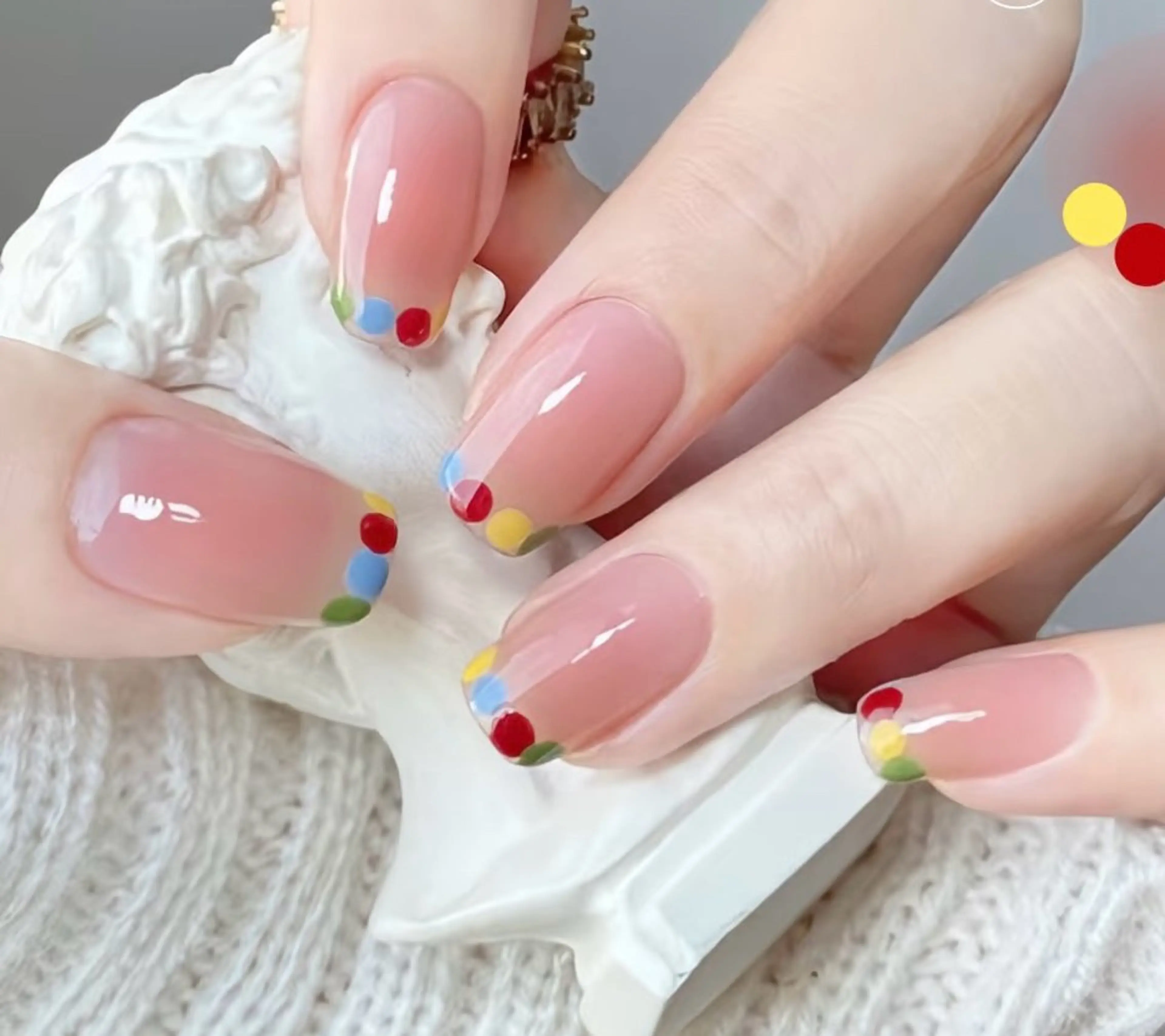 ネイル 高木 維麗絲のネイルデザイン