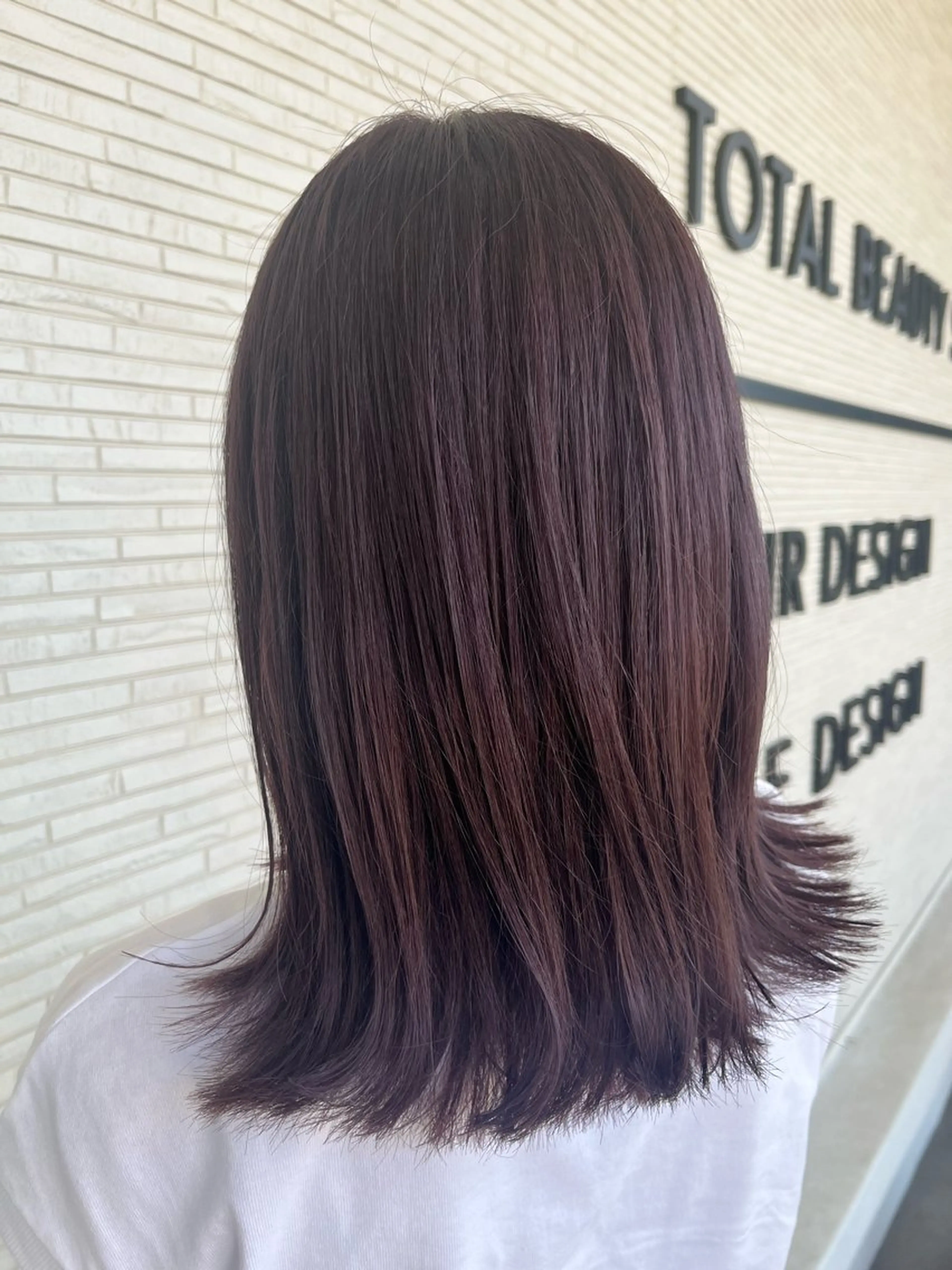 セミロング レイヤー/ウルフ/ ボブ/ショート/屋敷のヘアスタイル