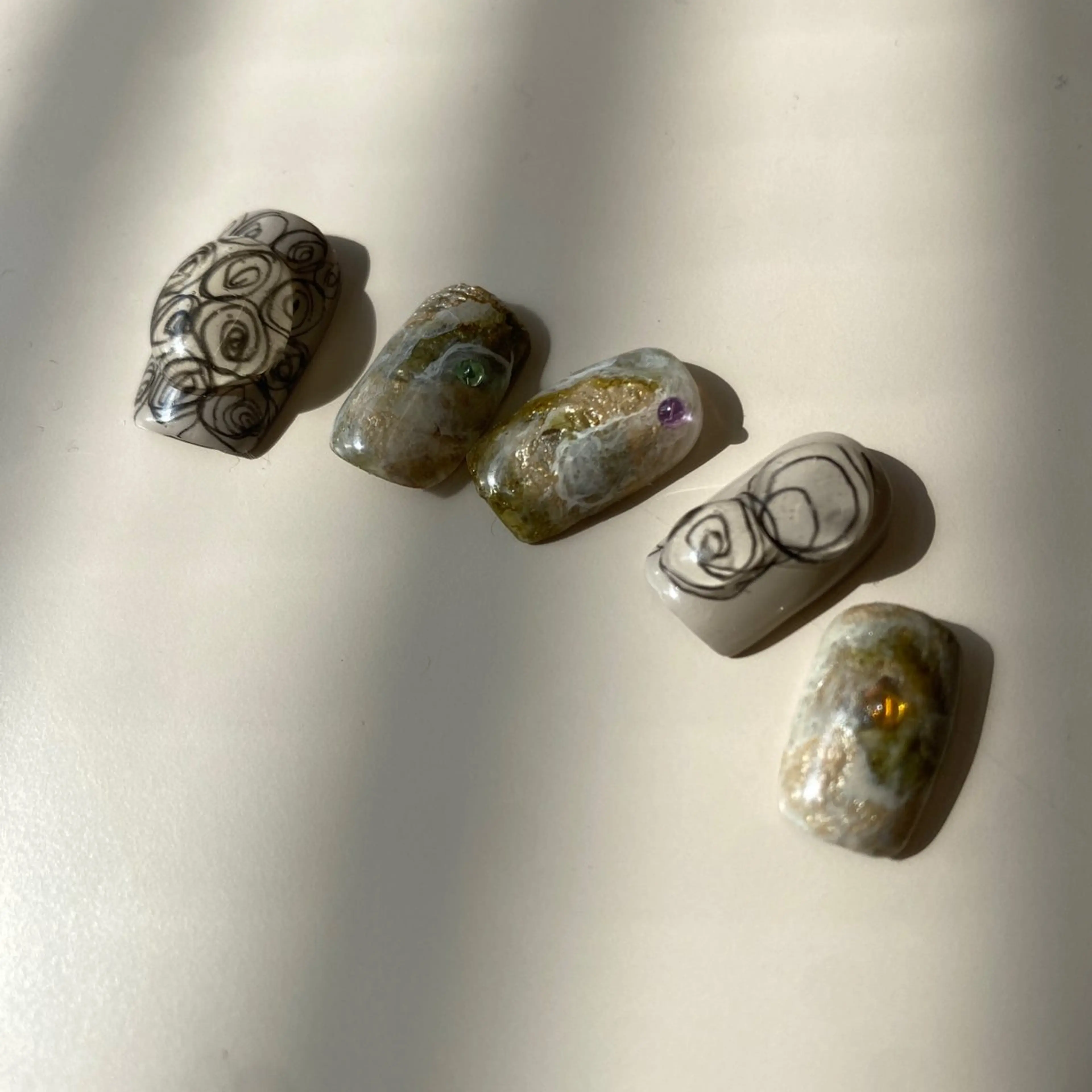 ネイル ハンドネイル chika ／ nailのネイルデザイン