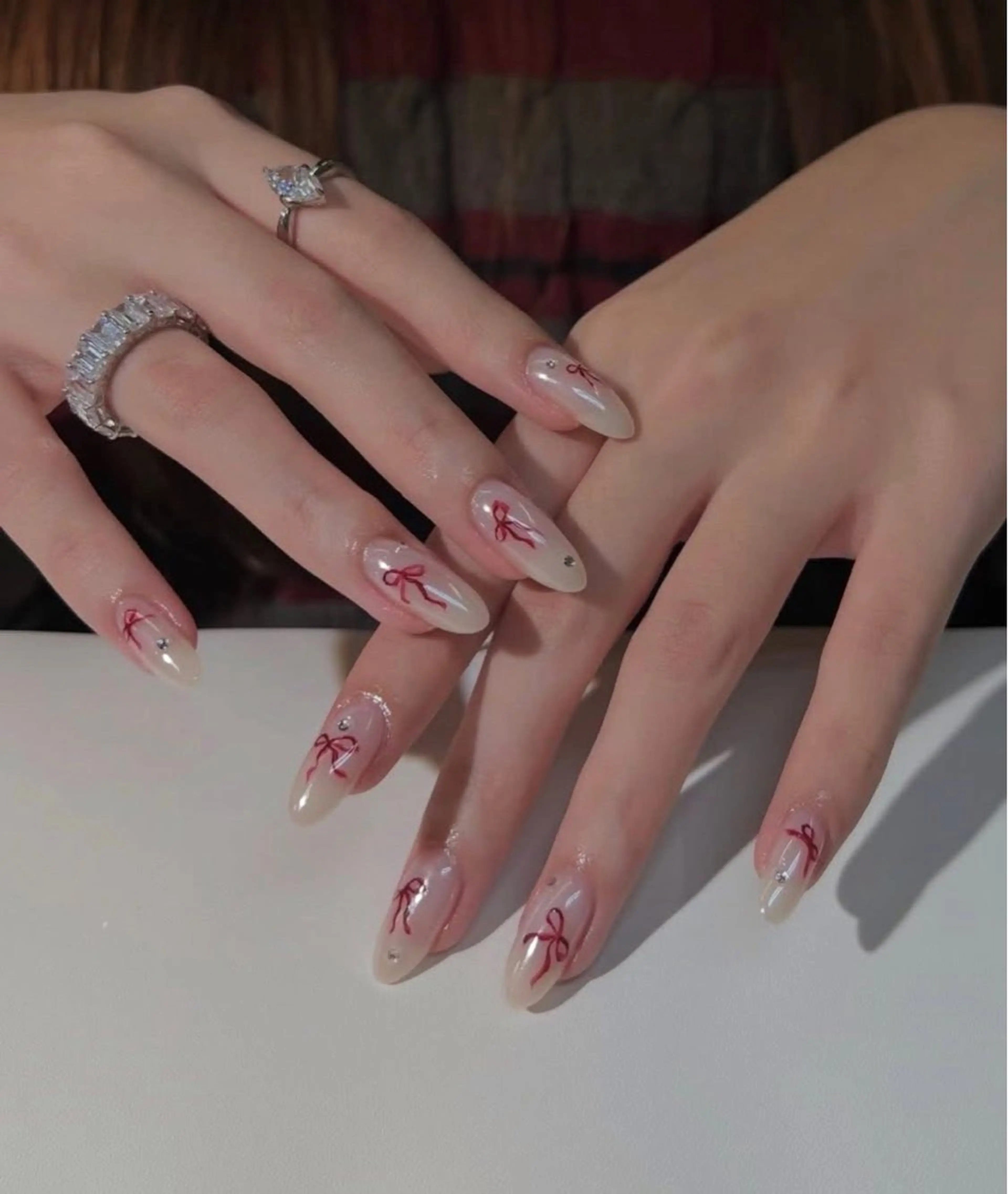 ネイル ハンドネイル Ribbonnail staffのネイルデザイン