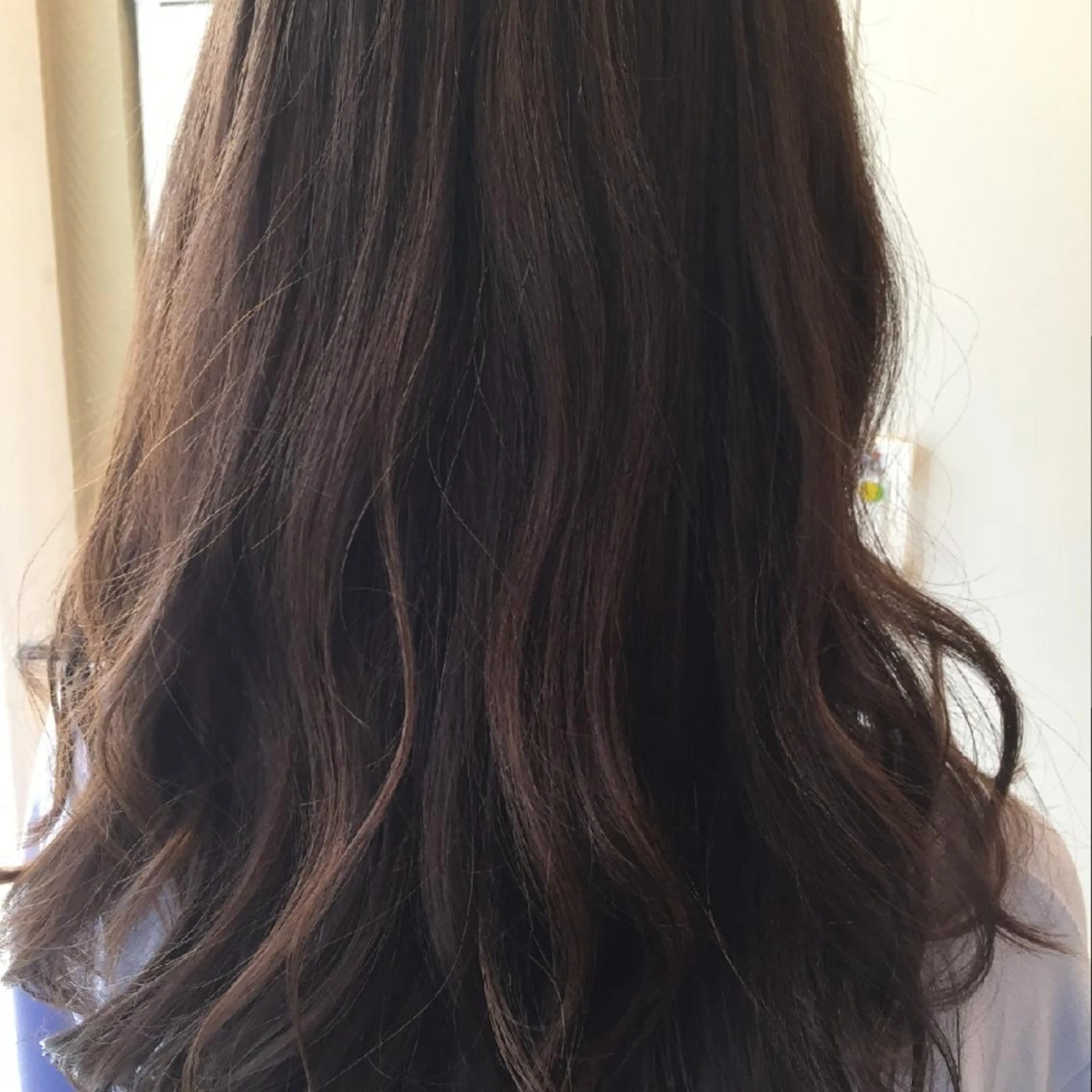 ミディアム カラー アッシュ ベージュカラー 透明感カラー Hair's RooMのヘアスタイル