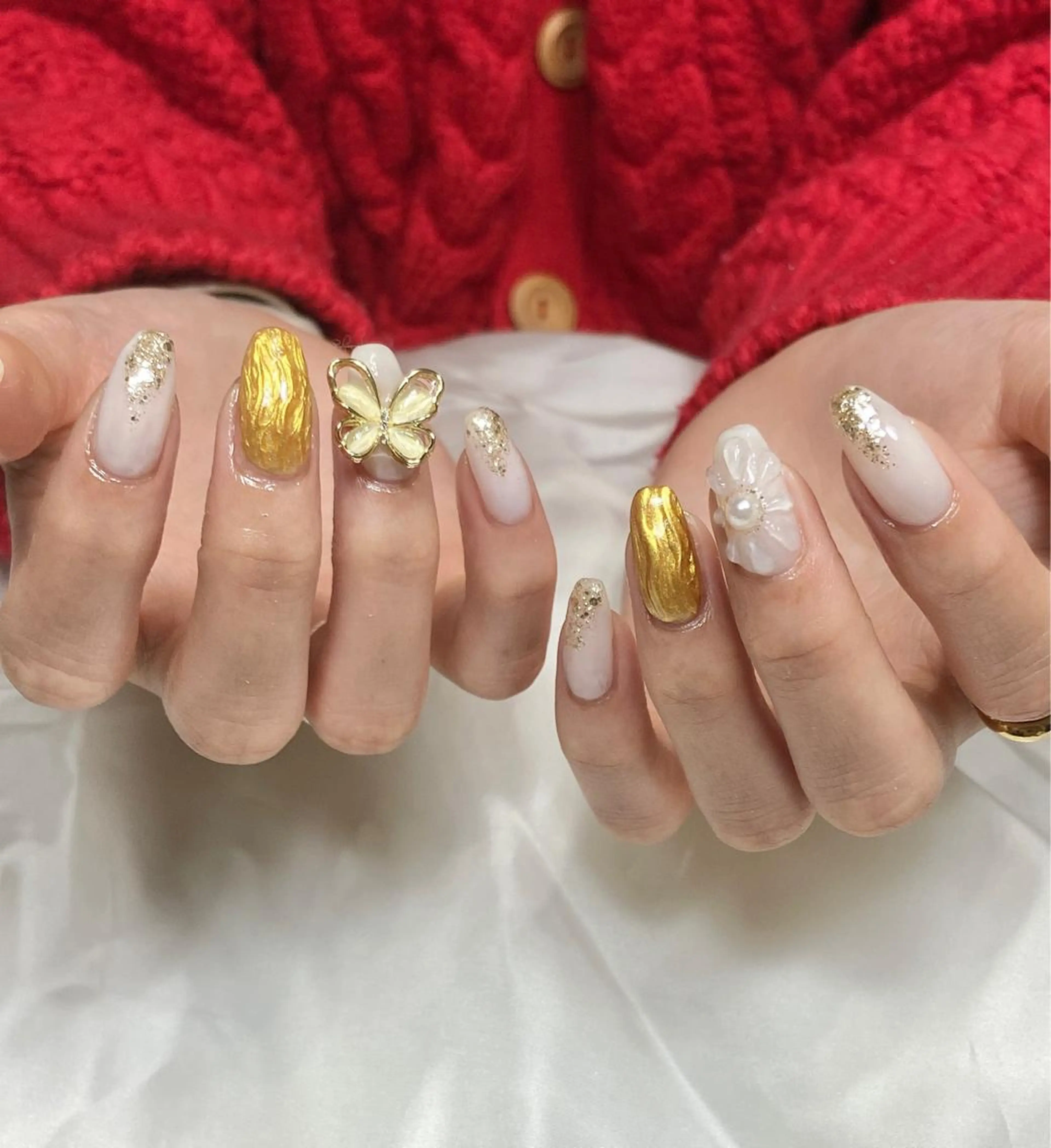 ネイル ゴールド 卒業式 持ち込み salon de oct.のネイルデザイン