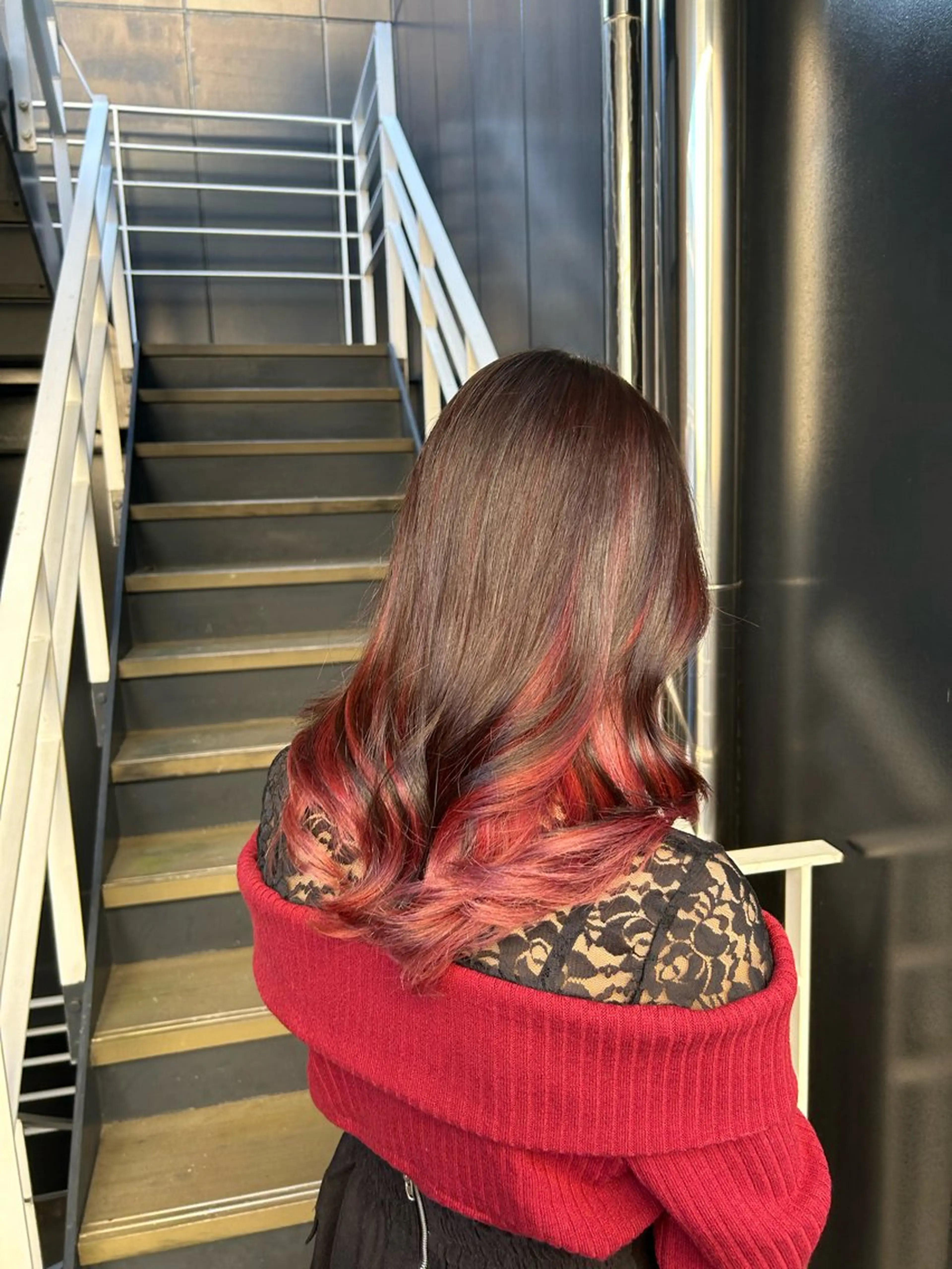 セミロング ヘアカラー 🦋髪質改善🦋 眞井琴美のヘアスタイル