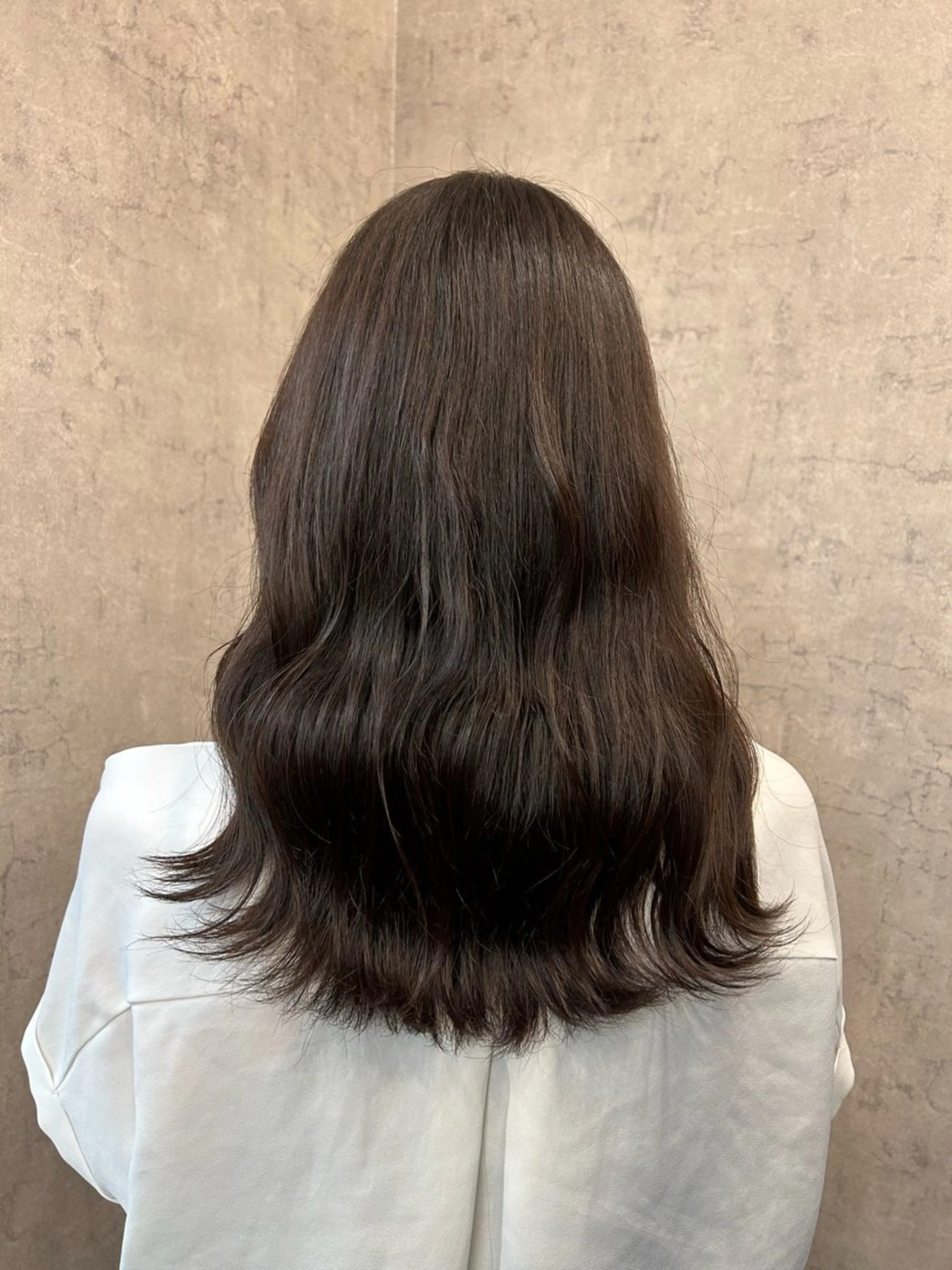 カラー 鈴木 春衣のヘアスタイル