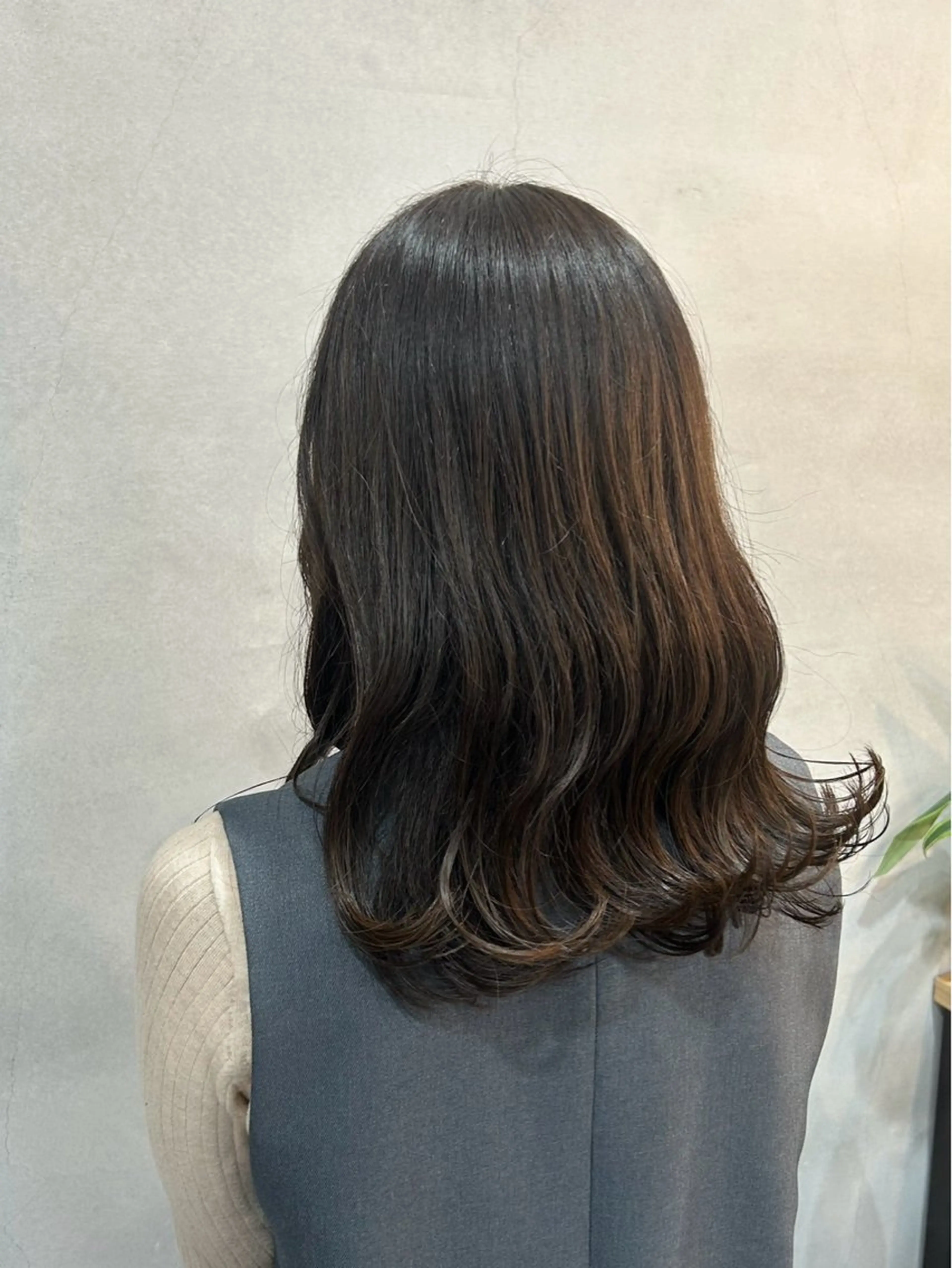 ミディアム カラー ルプラボウ りく/艶カラーのヘアスタイル