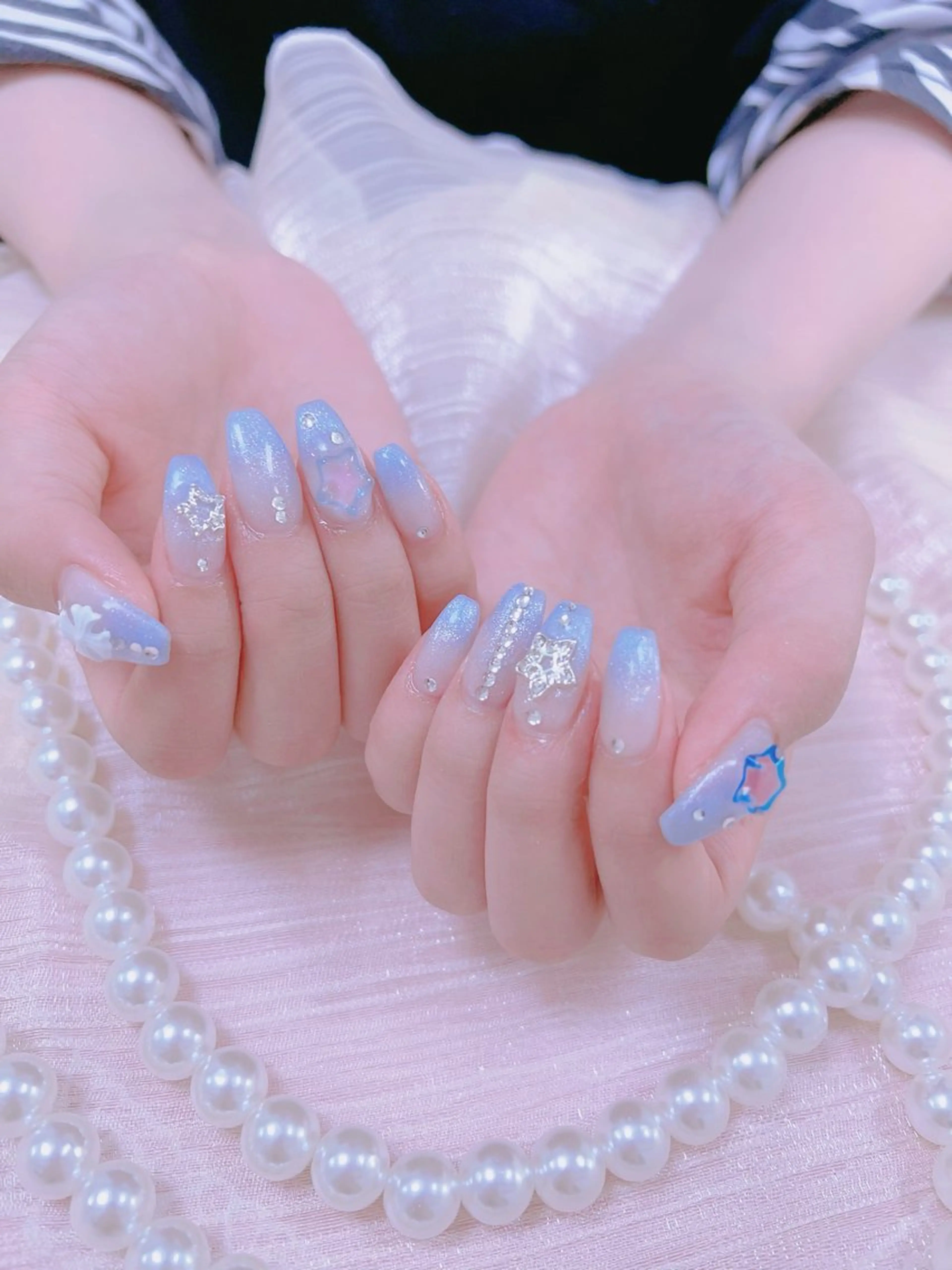 ネイル はぴねす所属・横浜 美夢のネイルデザイン