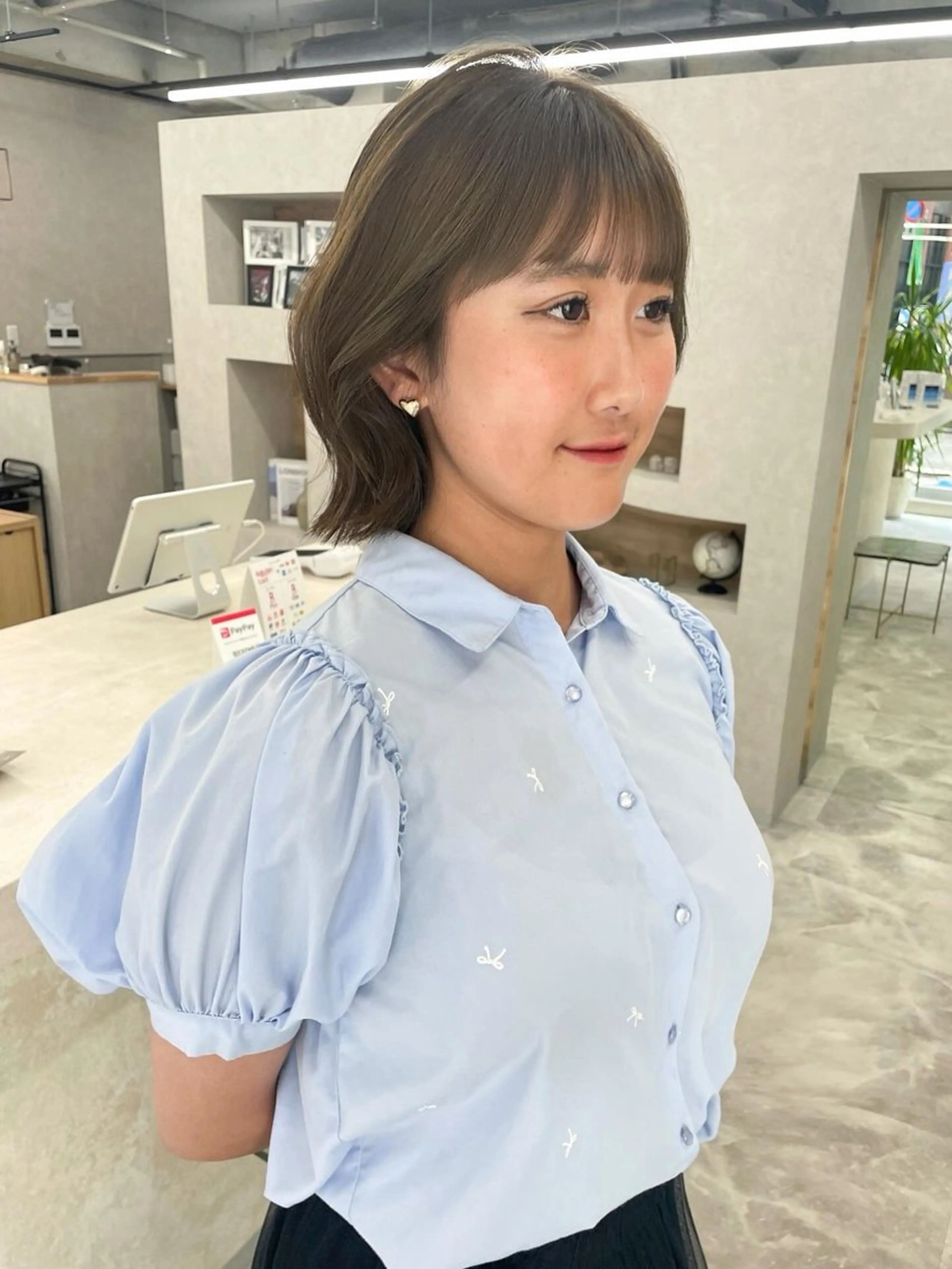 ミディアム カラー 透明感カラー グレージュ オリーブグレージュ オリーブグレー カット ヘアカラー ブリーチ/ベージュ 💕/momoaのヘアスタイル