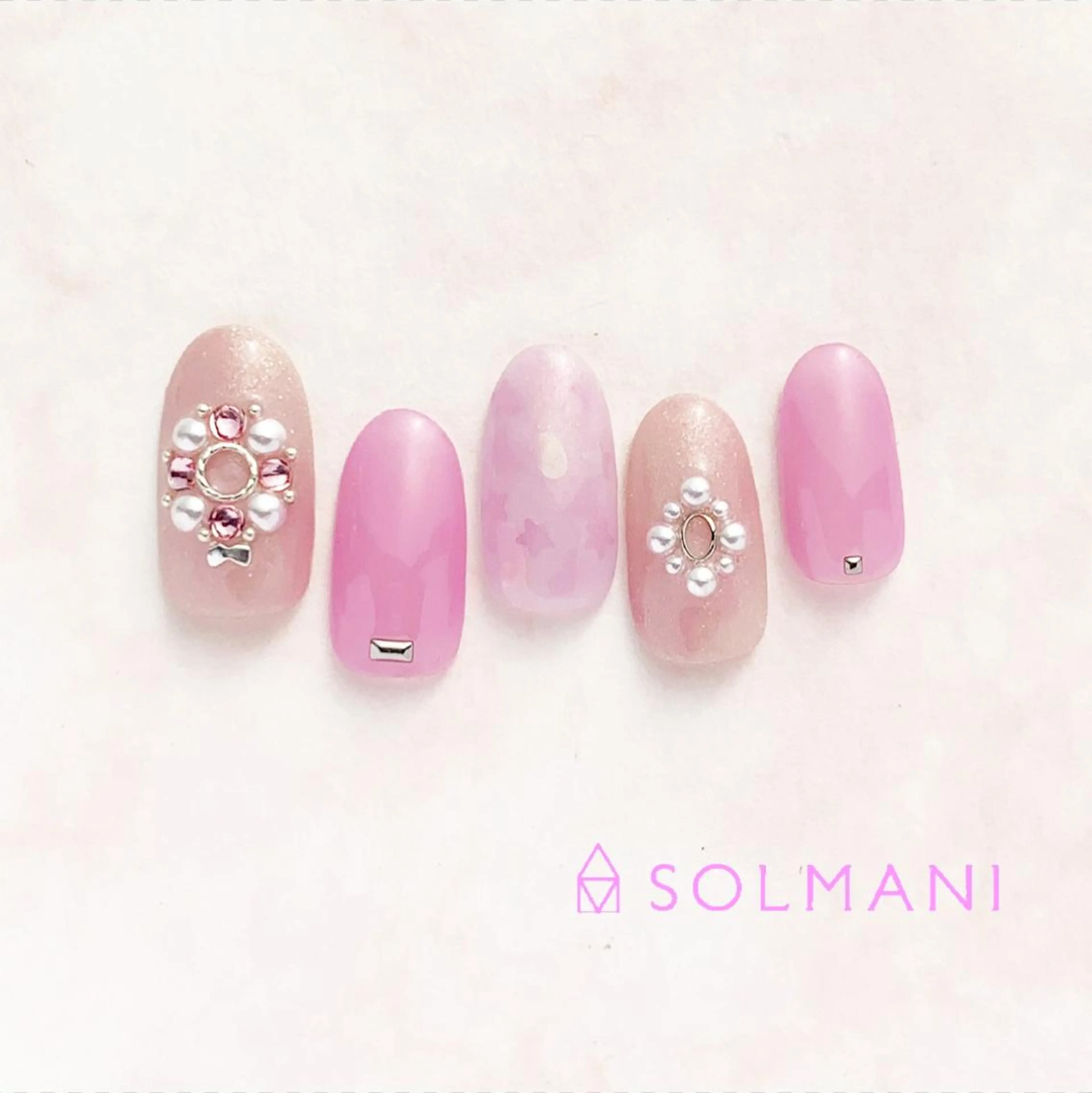 ネイル 冬ネイル クリスマス SOLMANI 予約担当のネイルデザイン