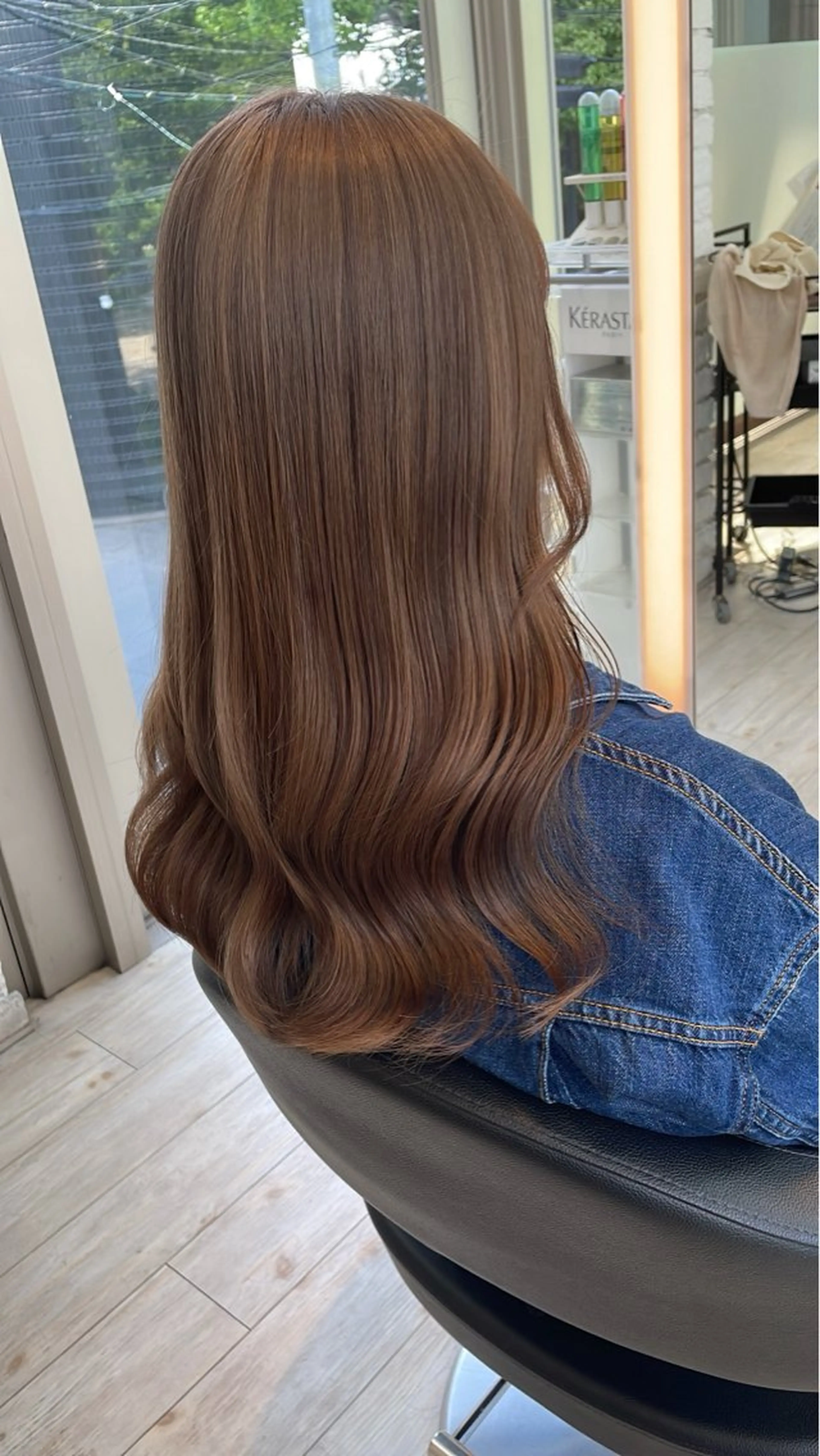 セミロング カラー ブリーチ/髪質改善/ ハイトーン/暖色のヘアスタイル