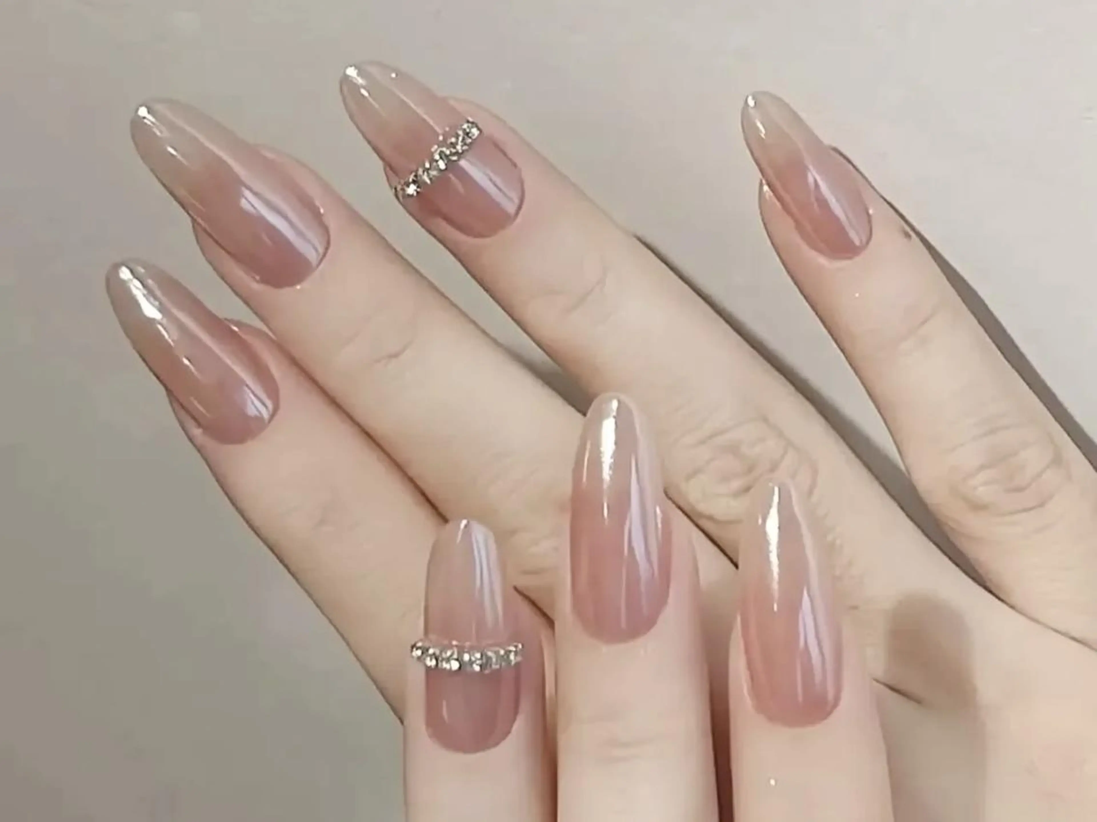 🔥🔥🔥【話題沸騰】選べるミラーカラー！シンプルなのに目を惹く¥6980の写真