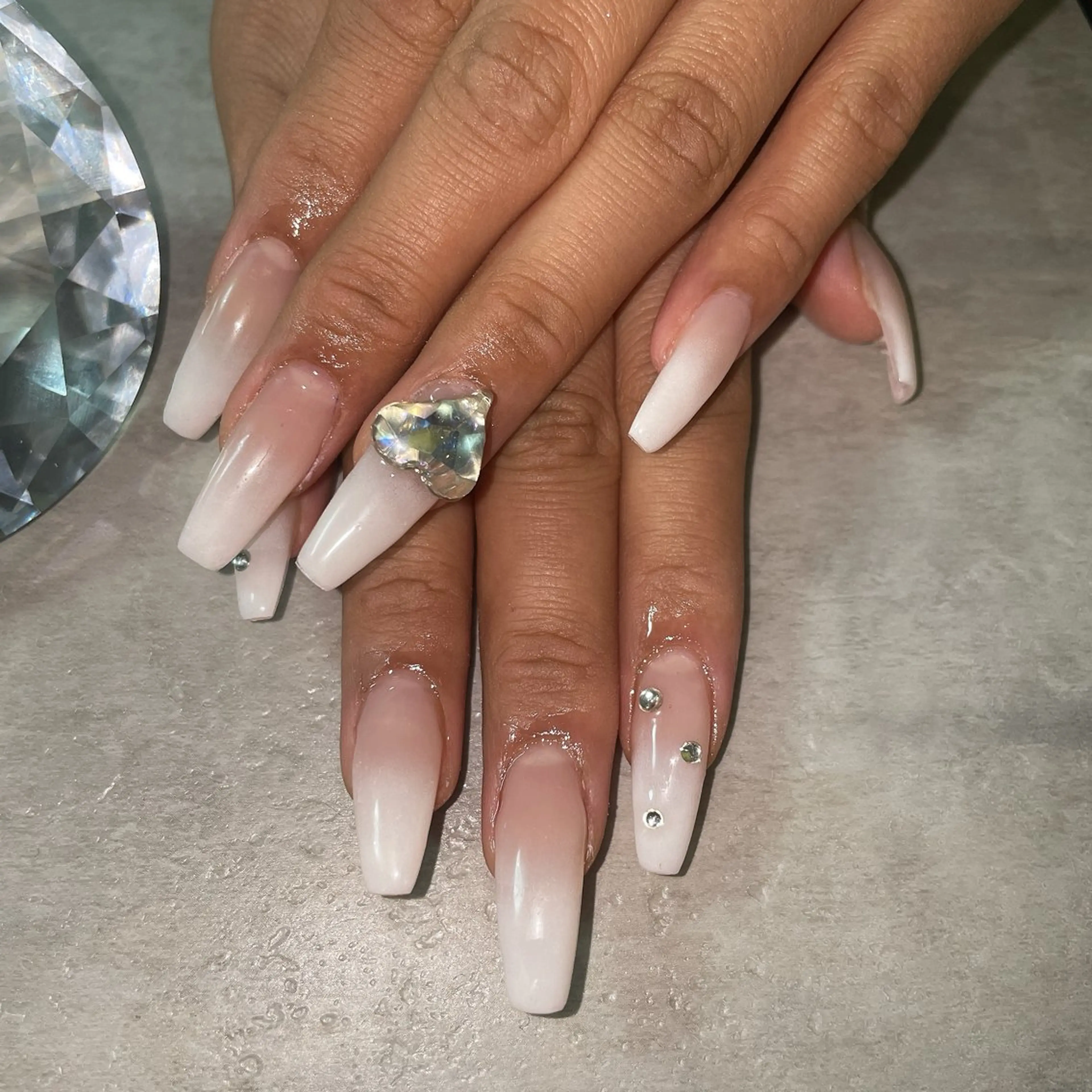 ネイル One Na1l ゆい☺︎のネイルデザイン