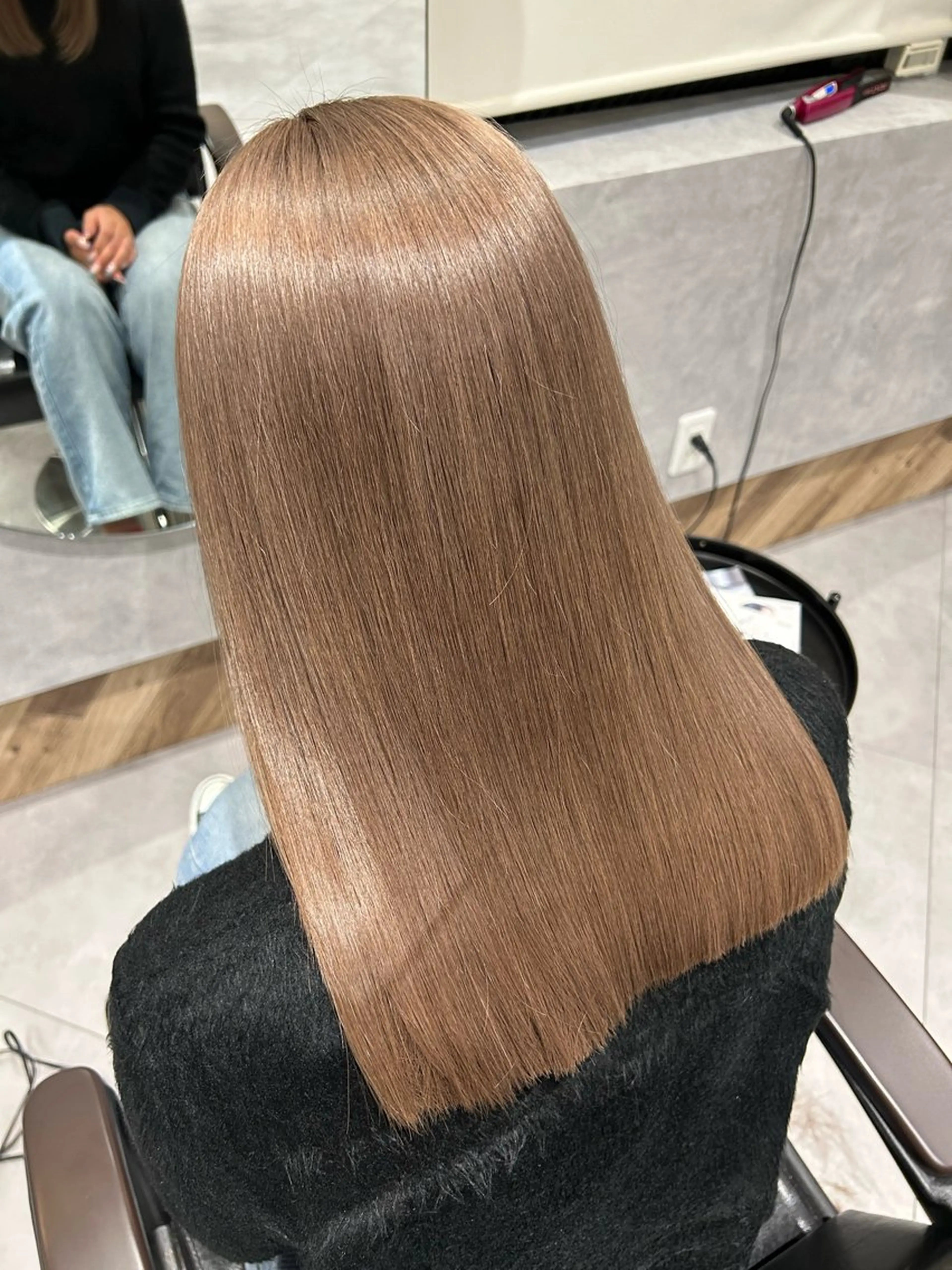 ミディアム トリートメント ヘアカラー 柴田樹/大人可愛い 艶髪カラー/髪質改善のヘアスタイル