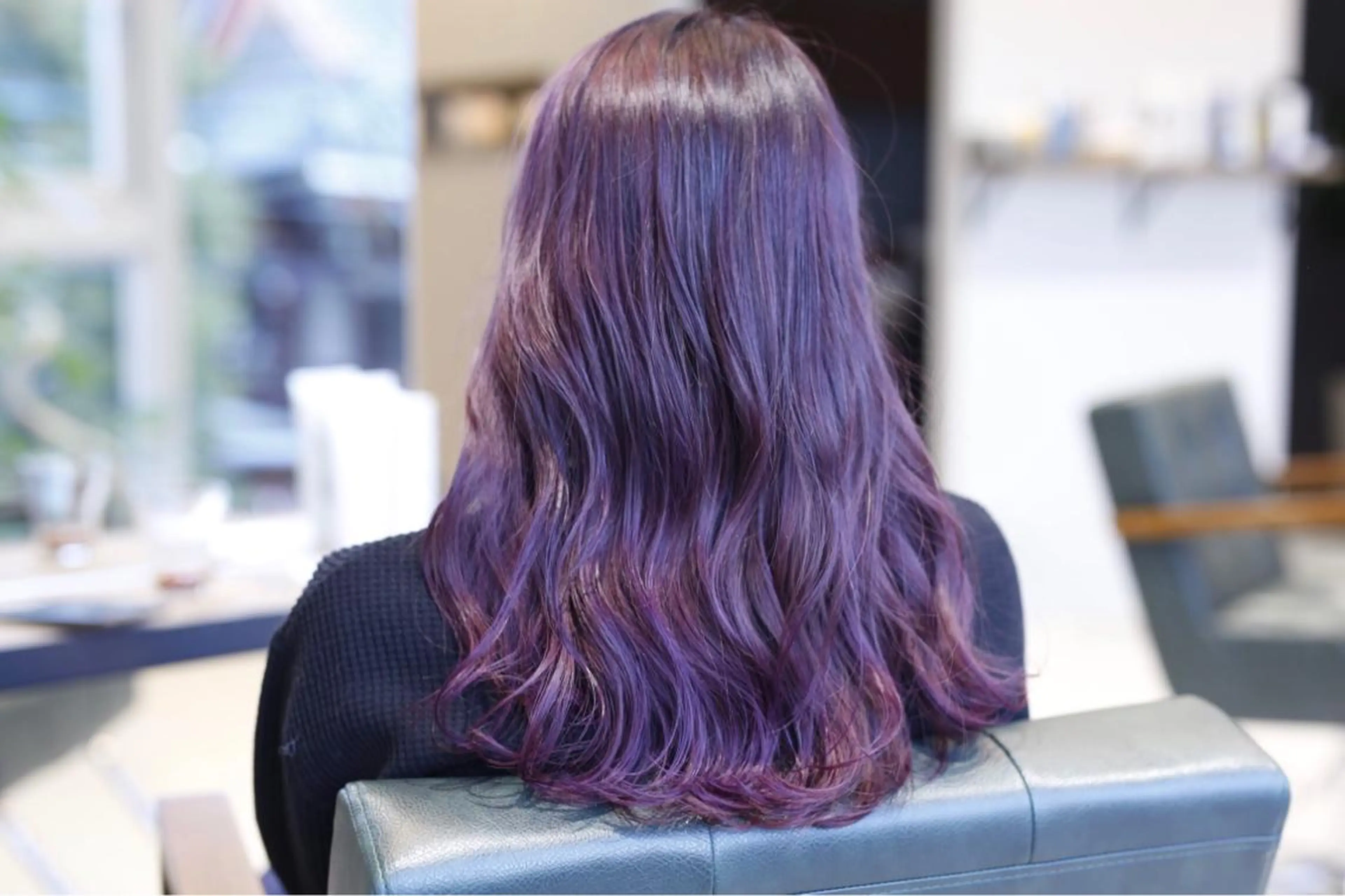 ロング カラー ブリーチ パープルカラー ill.所属・ill［イル］大須 ダブルカラー髪質改善のヘアスタイル