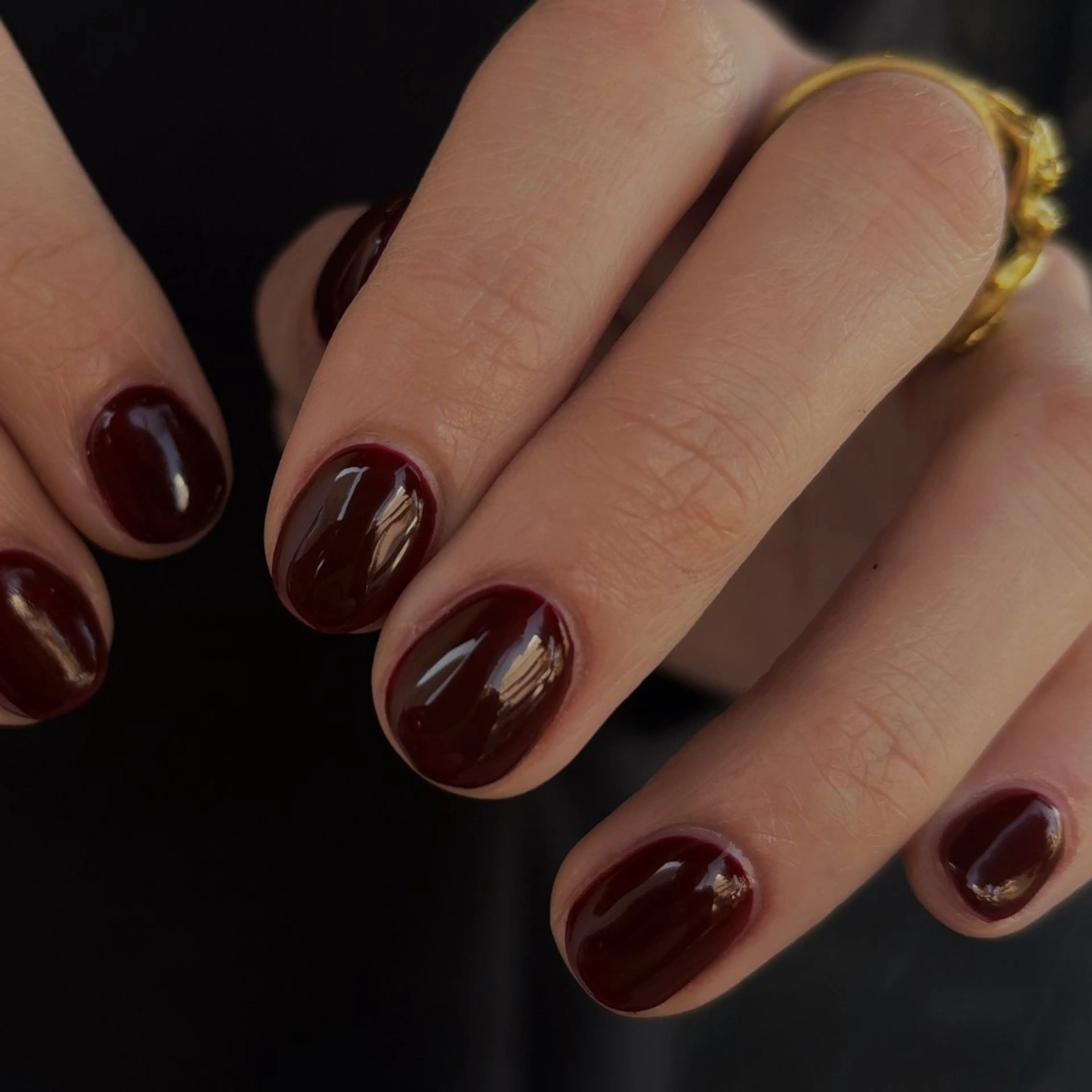 ネイル ボルドー stay she Nail所属・stayshe Coconaのネイルデザイン