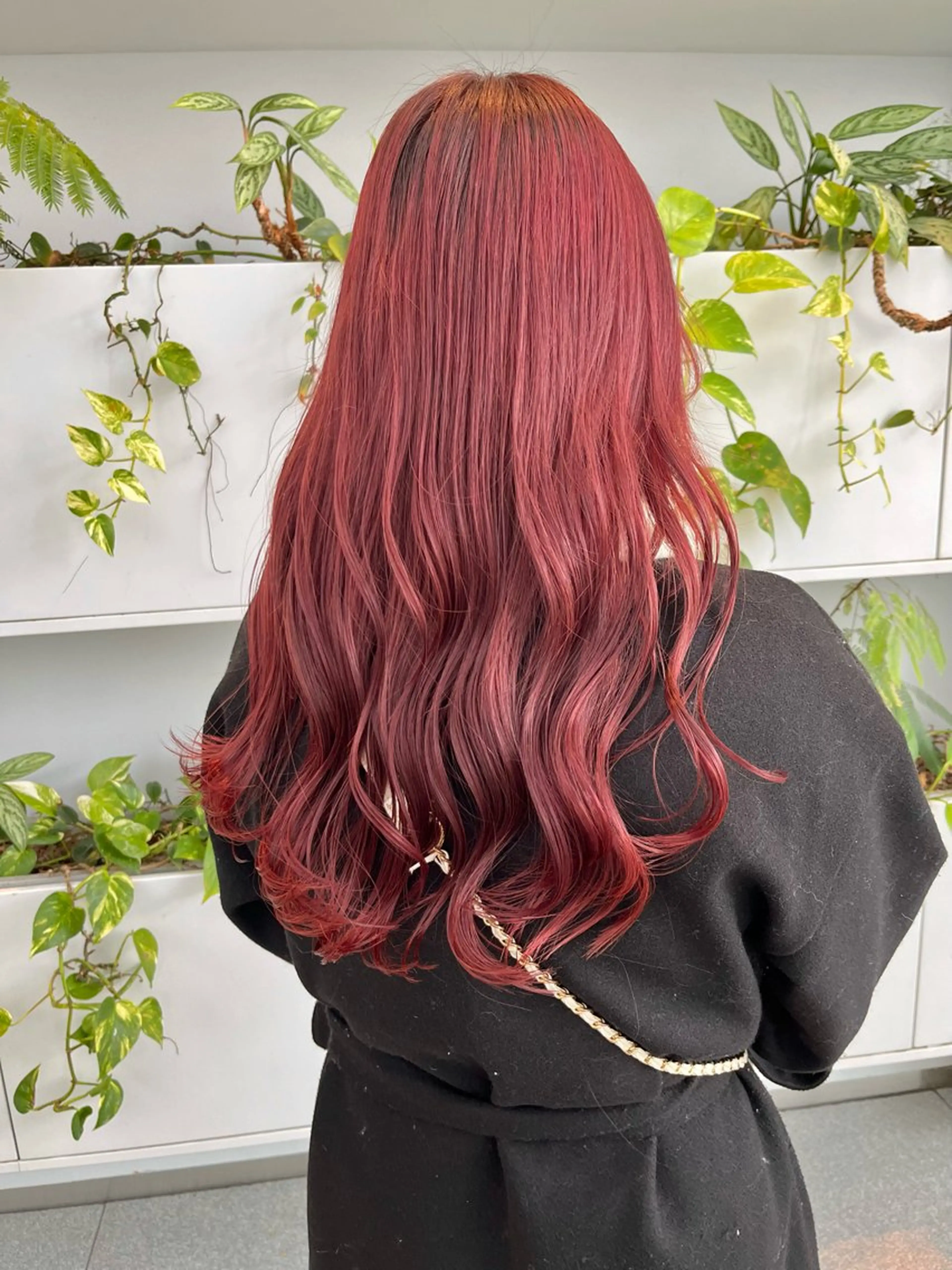 ロング カラー ブリーチ レッドカラー くさかみさき🌼暖色 /耳つぼ/オタク🌼のヘアスタイル