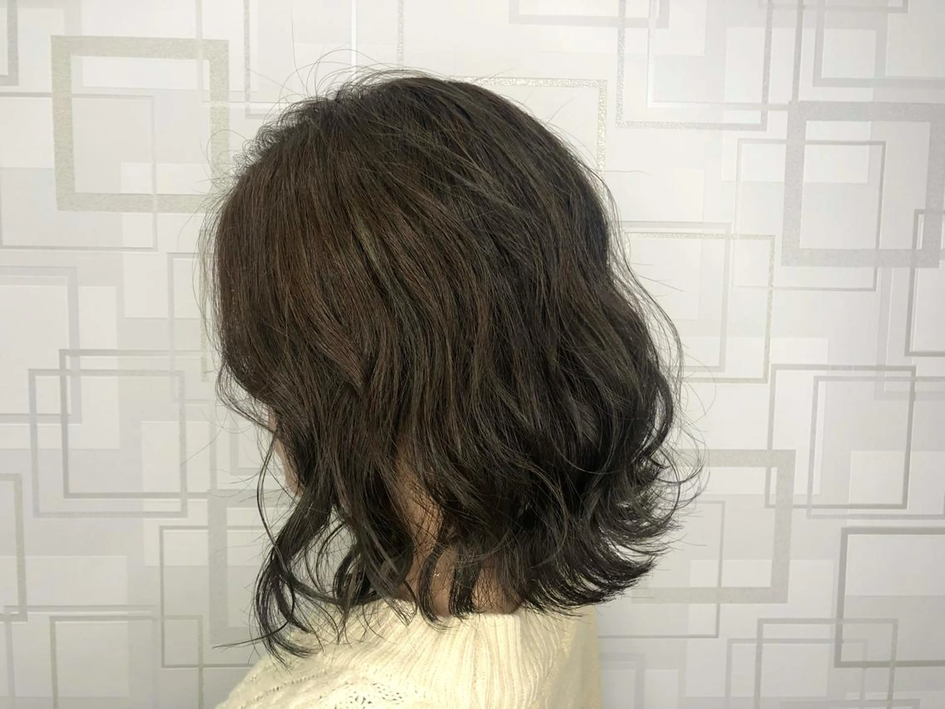 ミディアム カラー カット ヘアカラー 韓国ヘア/レイヤー/ 暖色カラー/ Aiのヘアスタイル