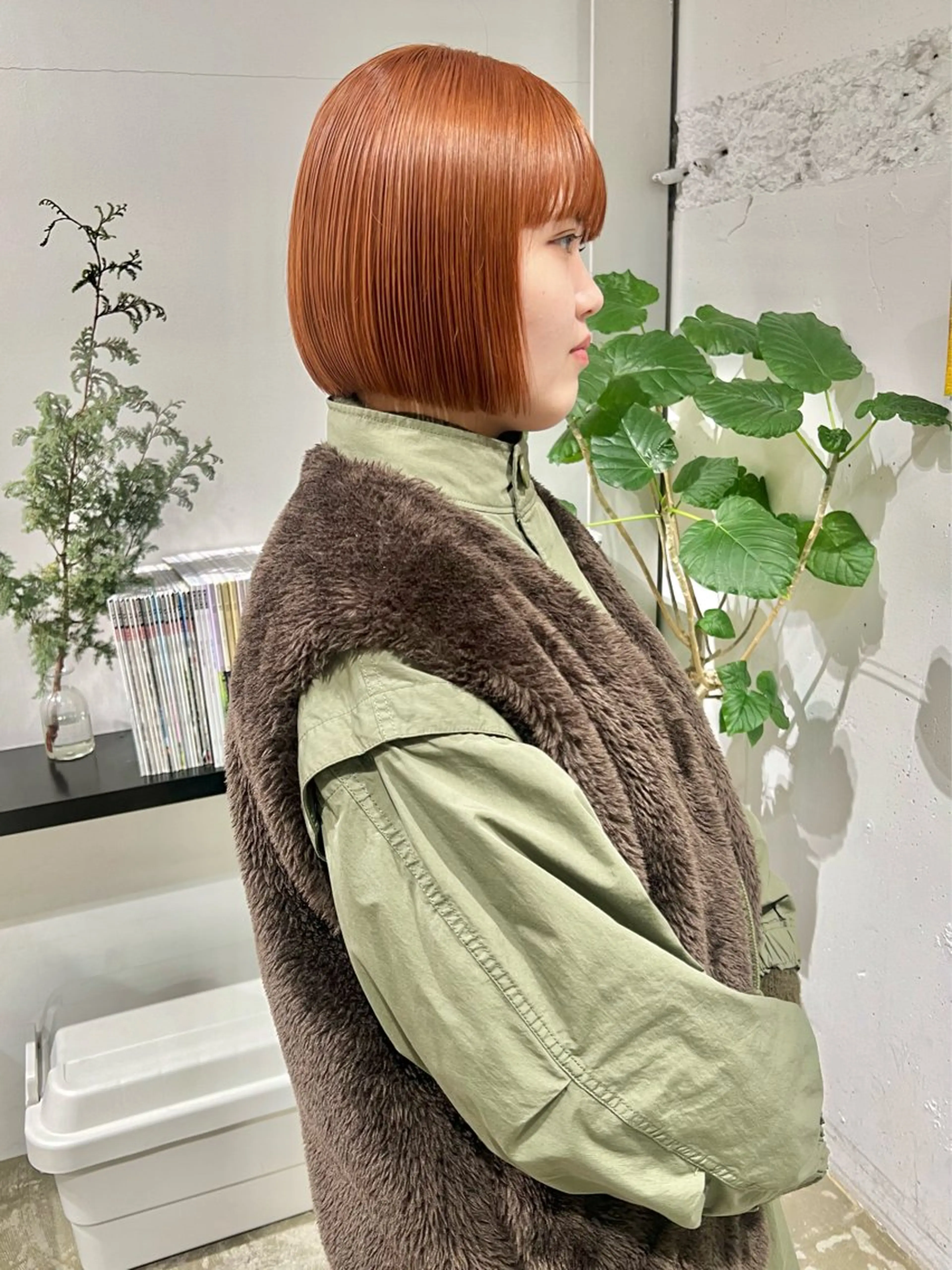 ショート ボブ カット ヘアカラー 石井 菜々のヘアスタイル