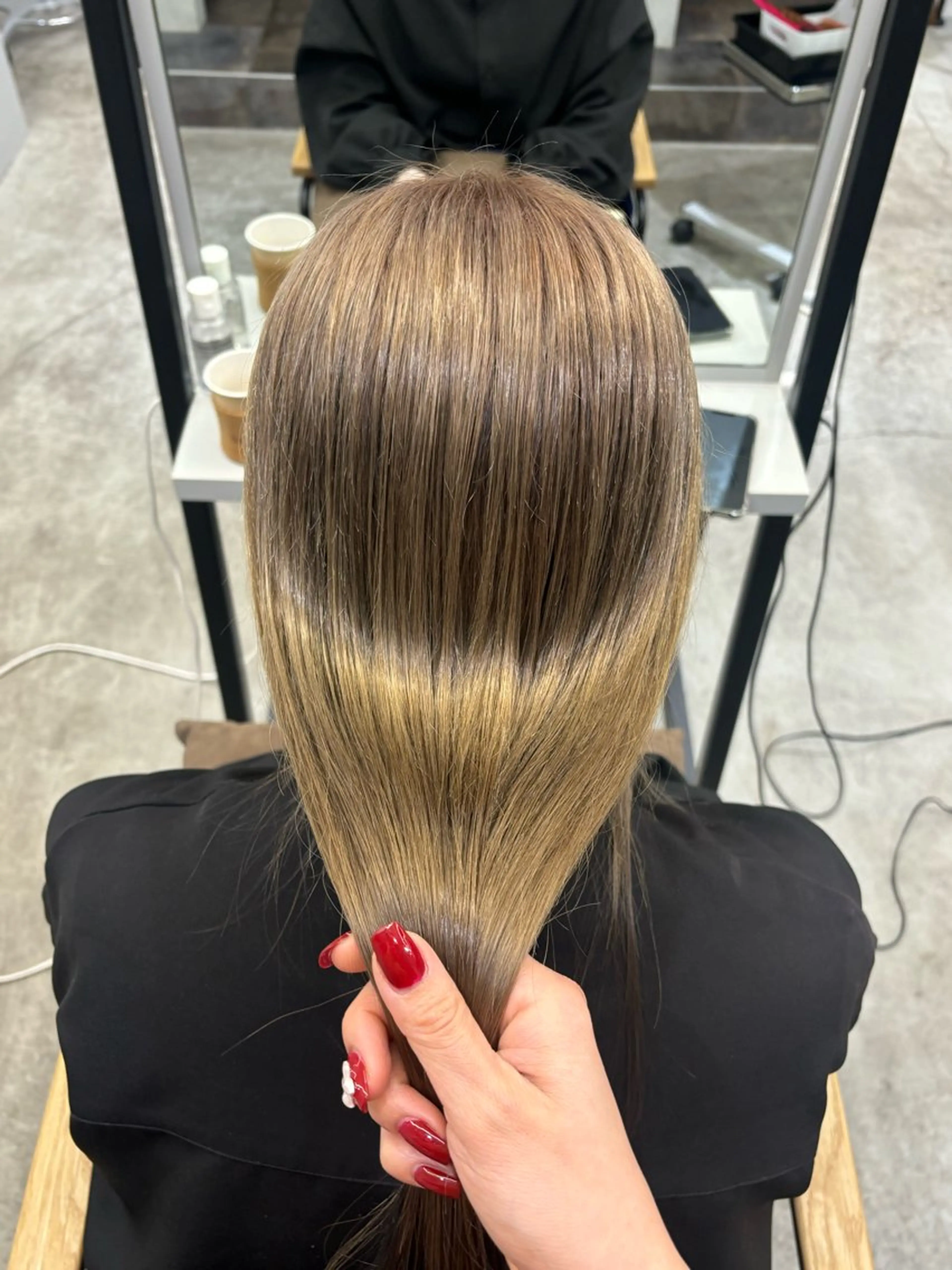 ロング カラー メンズパーマ/透明感 カラー/影山乃愛のヘアスタイル